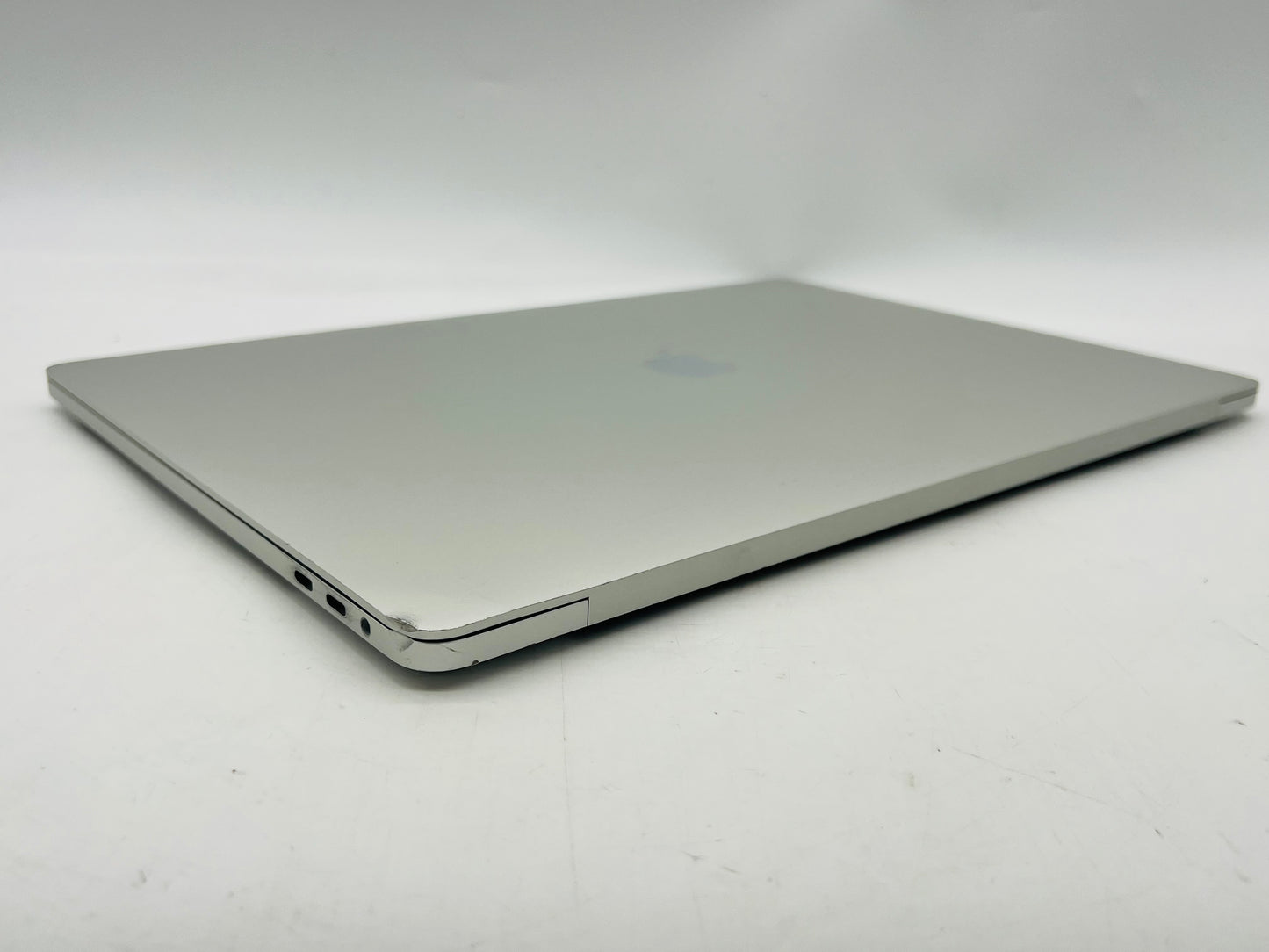 Apple 2019 MacBook Pro 16 in 2.3GHz i9 16GB RAM 1TB SSD RP5500M 4GB - Good