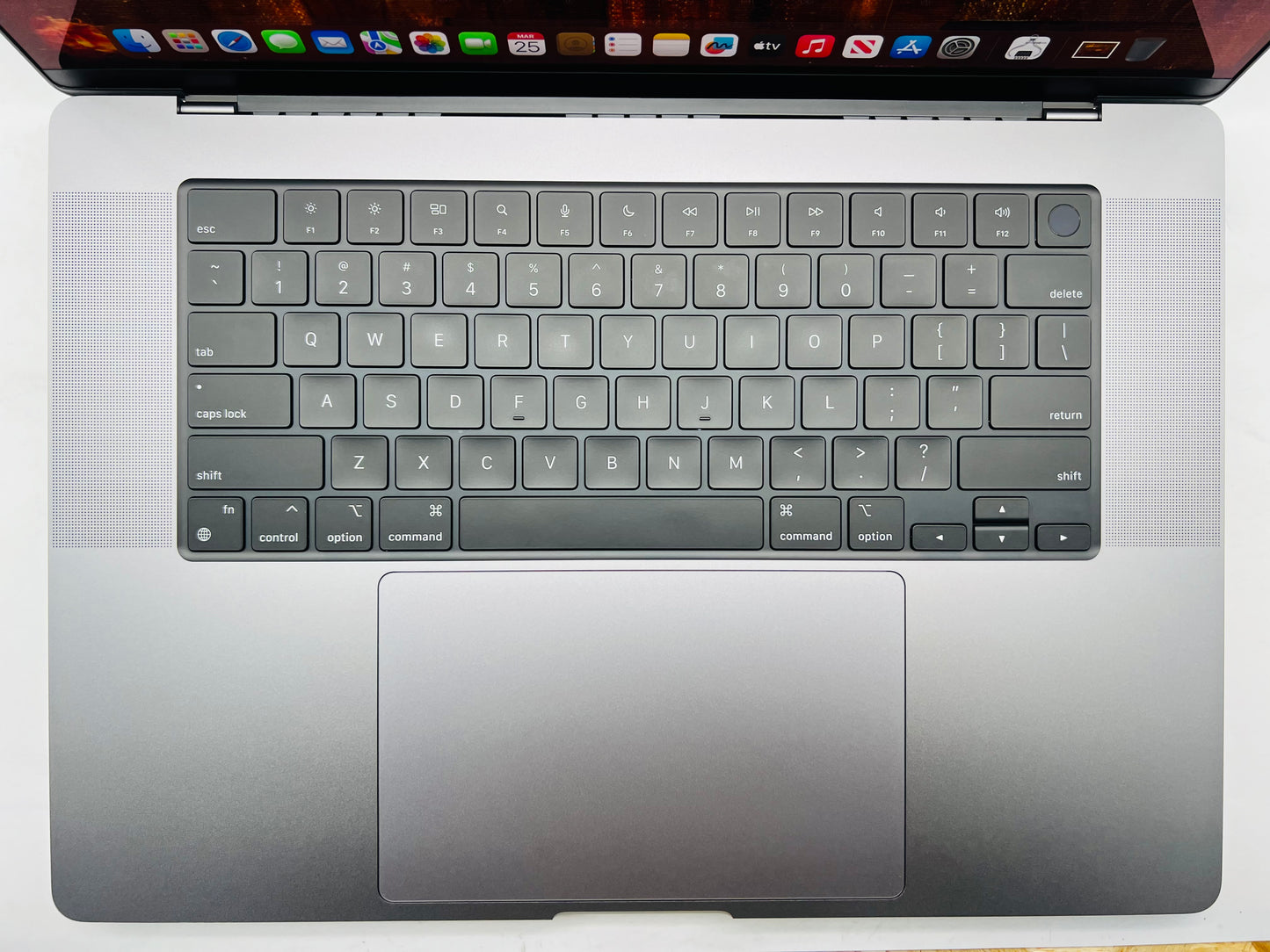 Apple 2023 MacBook Pro 16" M2 Max (38-Core GPU) 64GB RAM 4TB SSD AC+ - Excellent