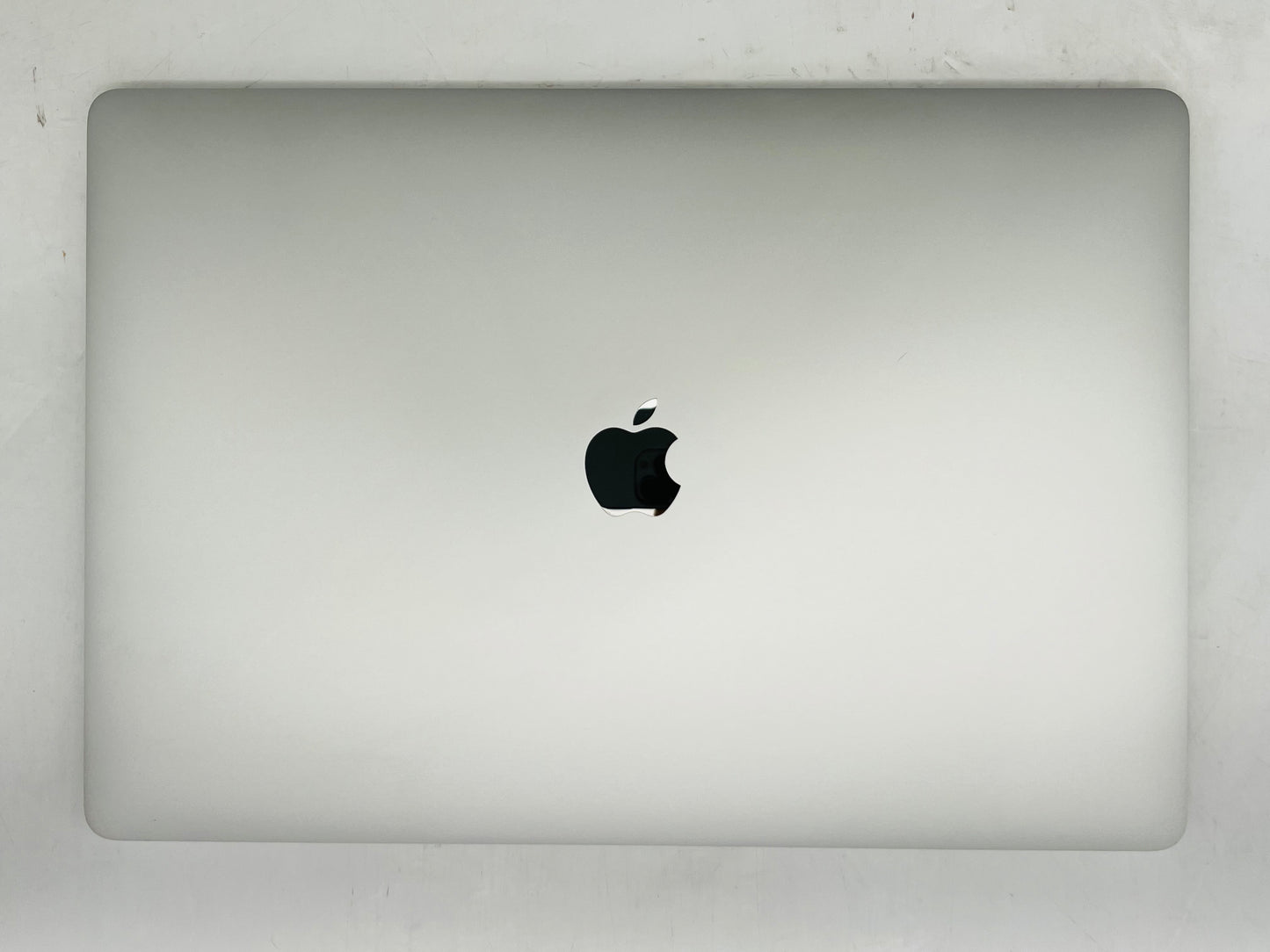 Apple 2019 MacBook Pro 16 in 2.6GHz i7 16GB RAM 512G SSD RP5300M 4GB - Excellent