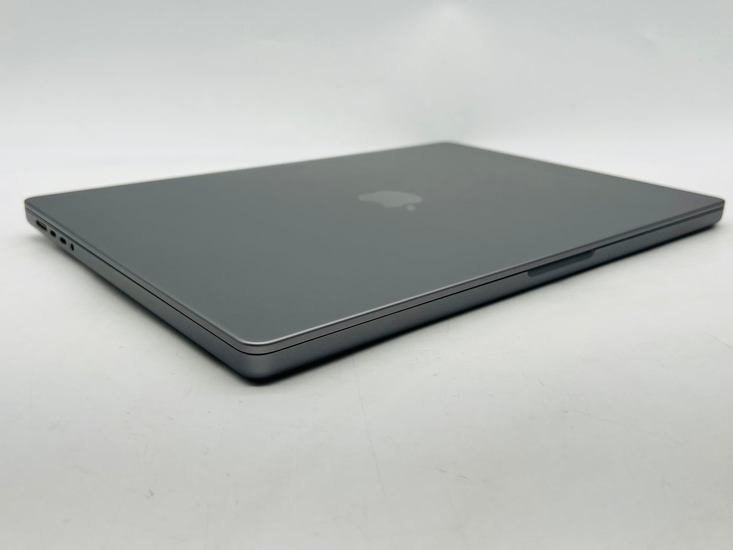 Apple 2023 MacBook Pro 16" M2 Max (38-Core GPU) 64GB RAM 4TB SSD AC+ - Excellent