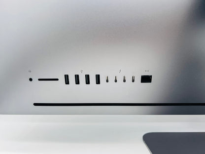 Apple 2017 iMac Pro 2.5GHz 14-Core Xeon 64GB RAM 1TB SSD Vega 64X 16GB - READ