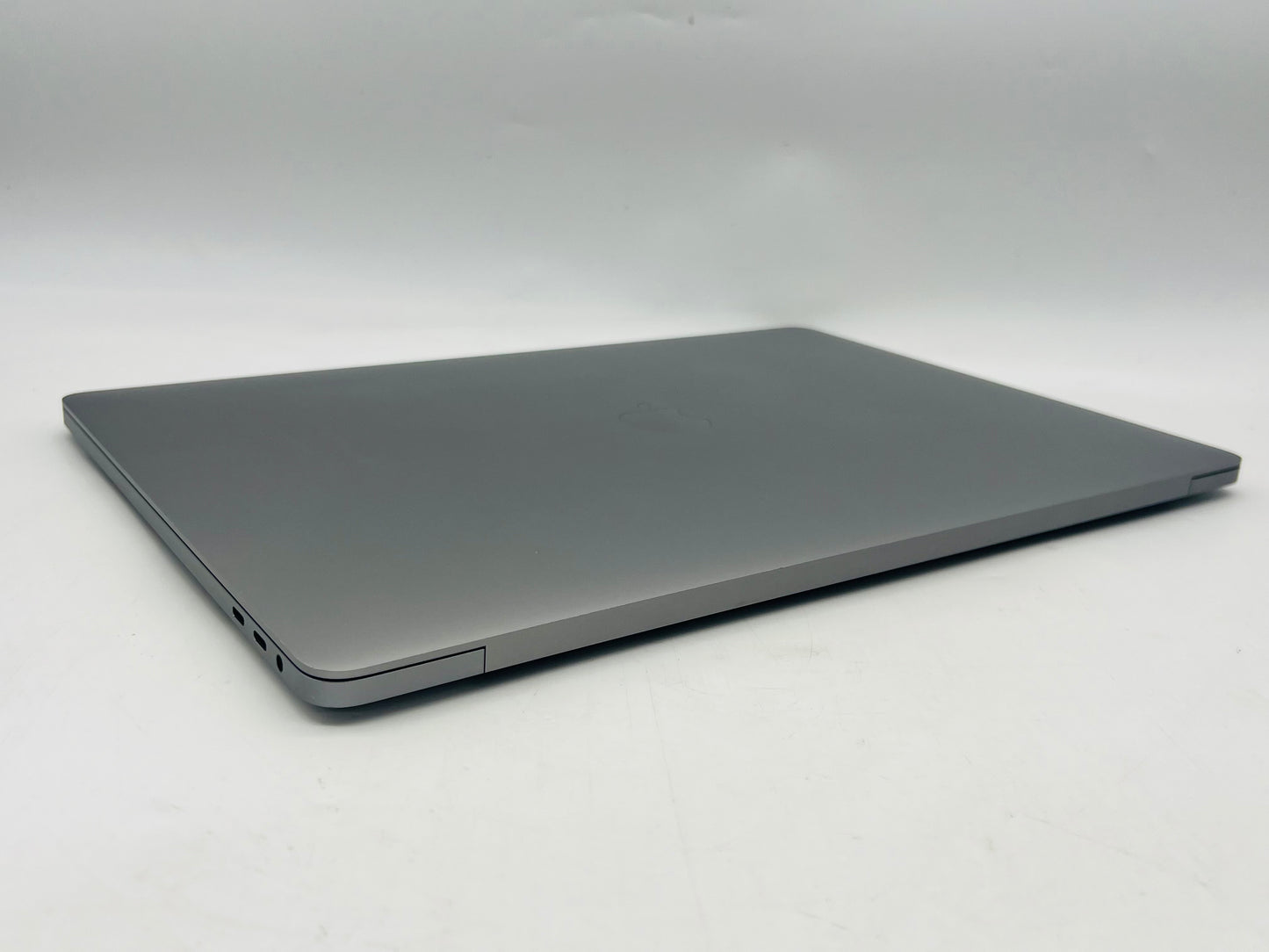 Apple 2019 MacBook Pro 16" 2.4GHz i9 32GB RAM 2TB SSD RP5500M 4GB - Very Good