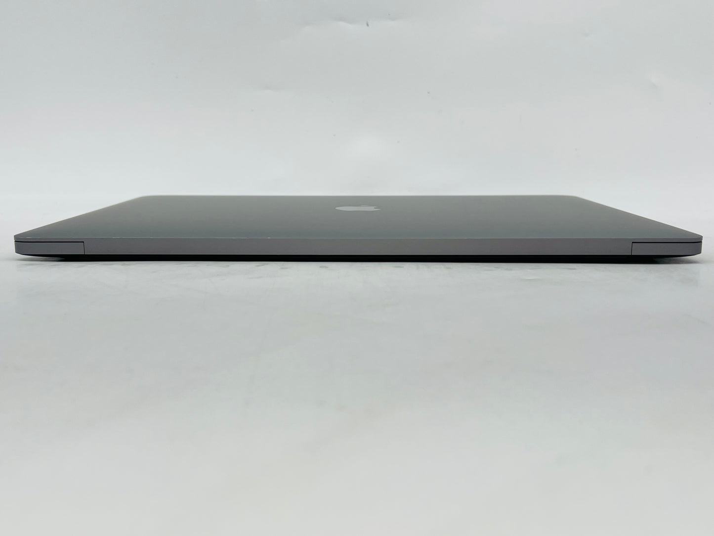 Apple 2019 MacBook Pro 16" 2.4GHz i9 32GB RAM 2TB SSD RP5500M 4GB - Very good