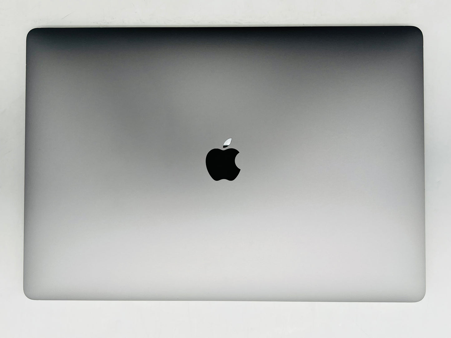 Apple 2019 MacBook Pro 16 in 2.4GHz i9 32GB RAM 1TB SSD RP5500M 4GB - Good