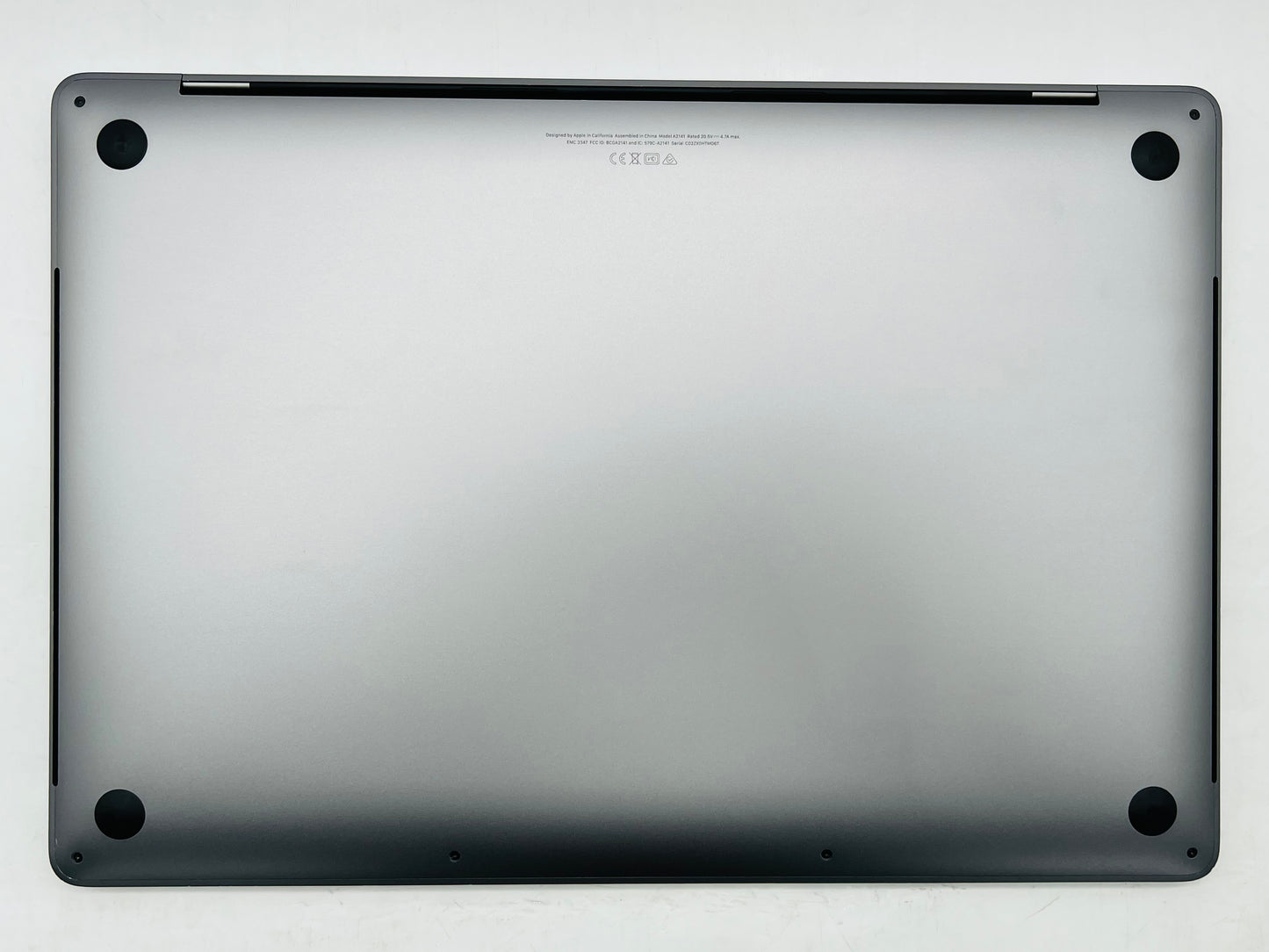 Apple 2019 MacBook Pro 16 in 2.4GHz i9 32GB RAM 1TB SSD RP5500M 4GB - Good