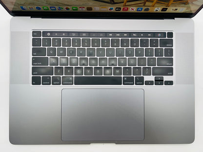 Apple 2019 MacBook Pro 16 in 2.3GHz i9 32GB RAM 1TB SSD RP5500M 4GB - Very Good