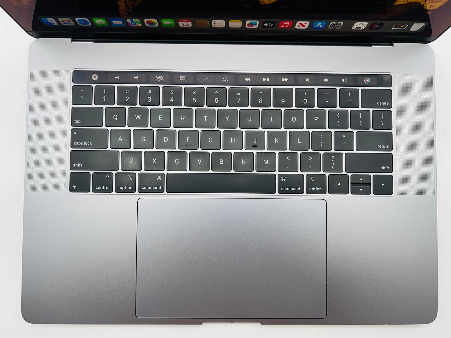 Apple 2019 MacBook Pro 15" TB 2.6GHz i7 16GB RAM 256GB SSD RP555X 4GB - Very good