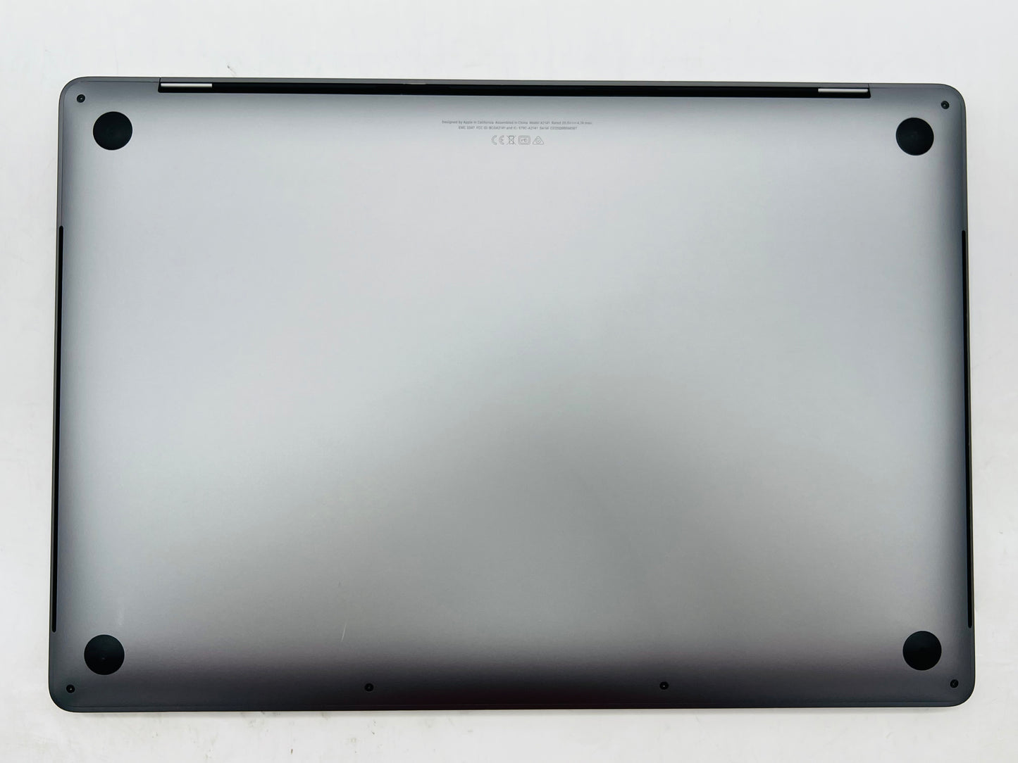 Apple 2019 MacBook Pro 16" TB 2.4GHz i9 32GB RAM 2TB SSD RP5500M 8GB - Very good