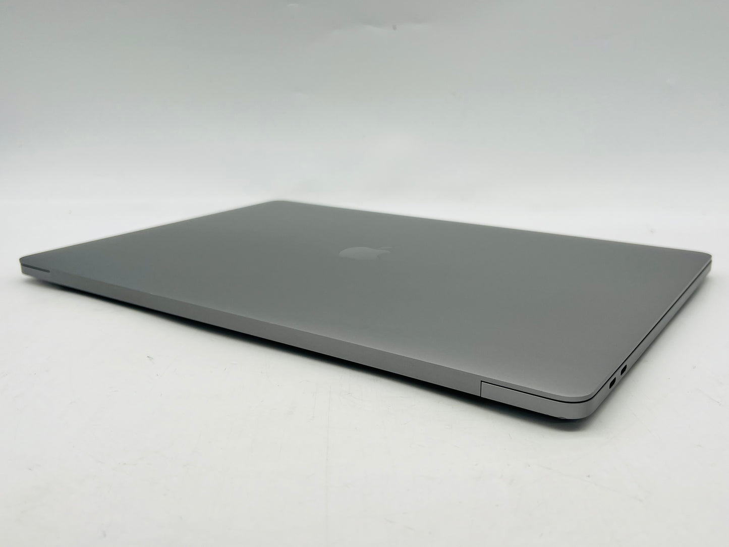 Apple 2019 MacBook Pro 16" 2.6GHz i7 32GB RAM 1TB SSD RP5500M 8GB - Very Good