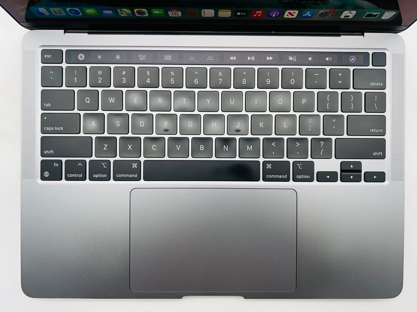 Apple 2020 MacBook Pro 13" M1 (8-Core GPU) 8GB RAM 256GB SSD - Excellent