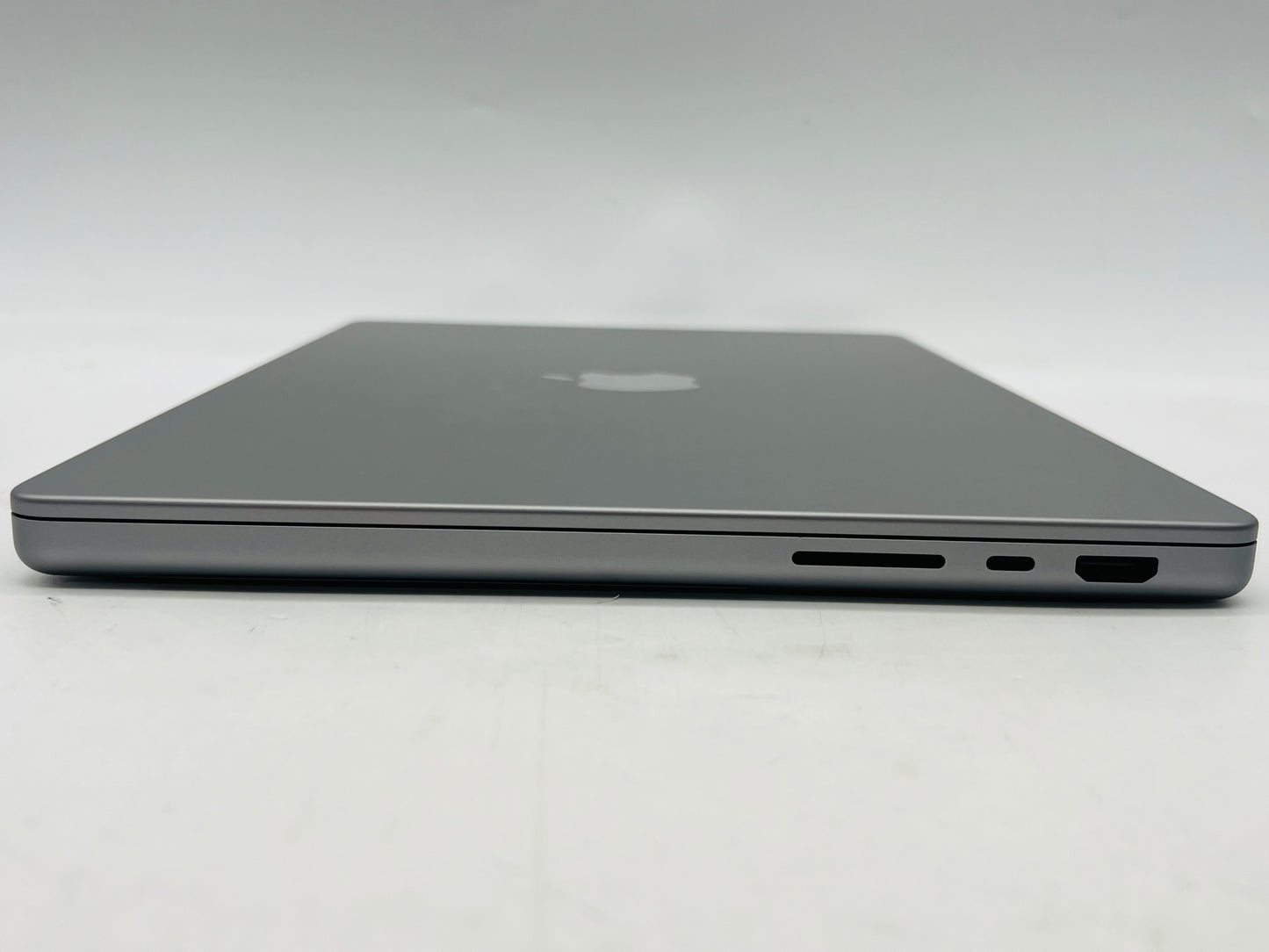 Apple 2021 MacBook Pro 14" M1 Pro (14-Core GPU) 16GB RAM 512GB SSD Excellent