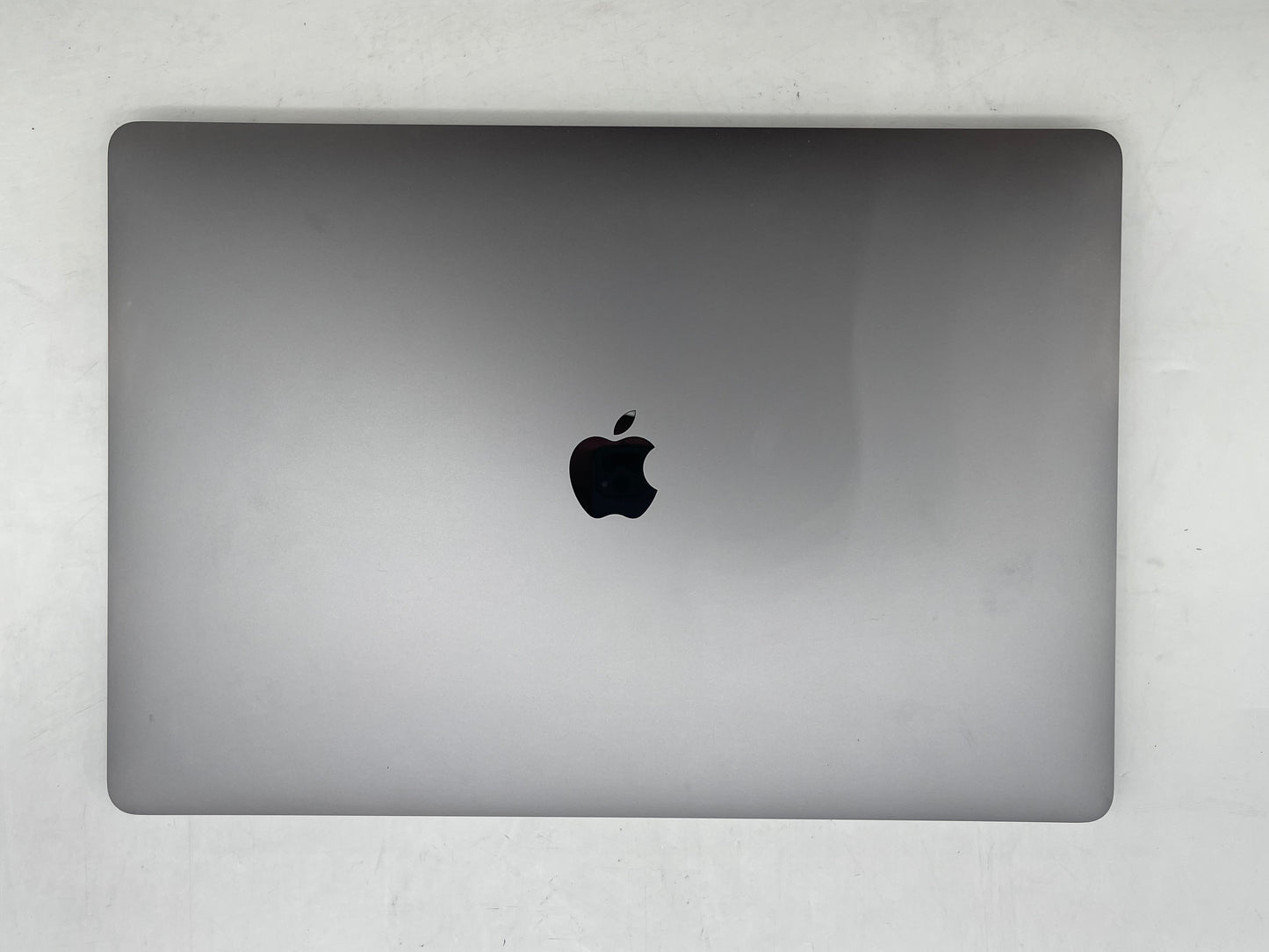 Apple 2019 MacBook Pro 16 in 2.4GHz i9 32GB RAM 2TB SSD RP5500M 4GB - Excellent