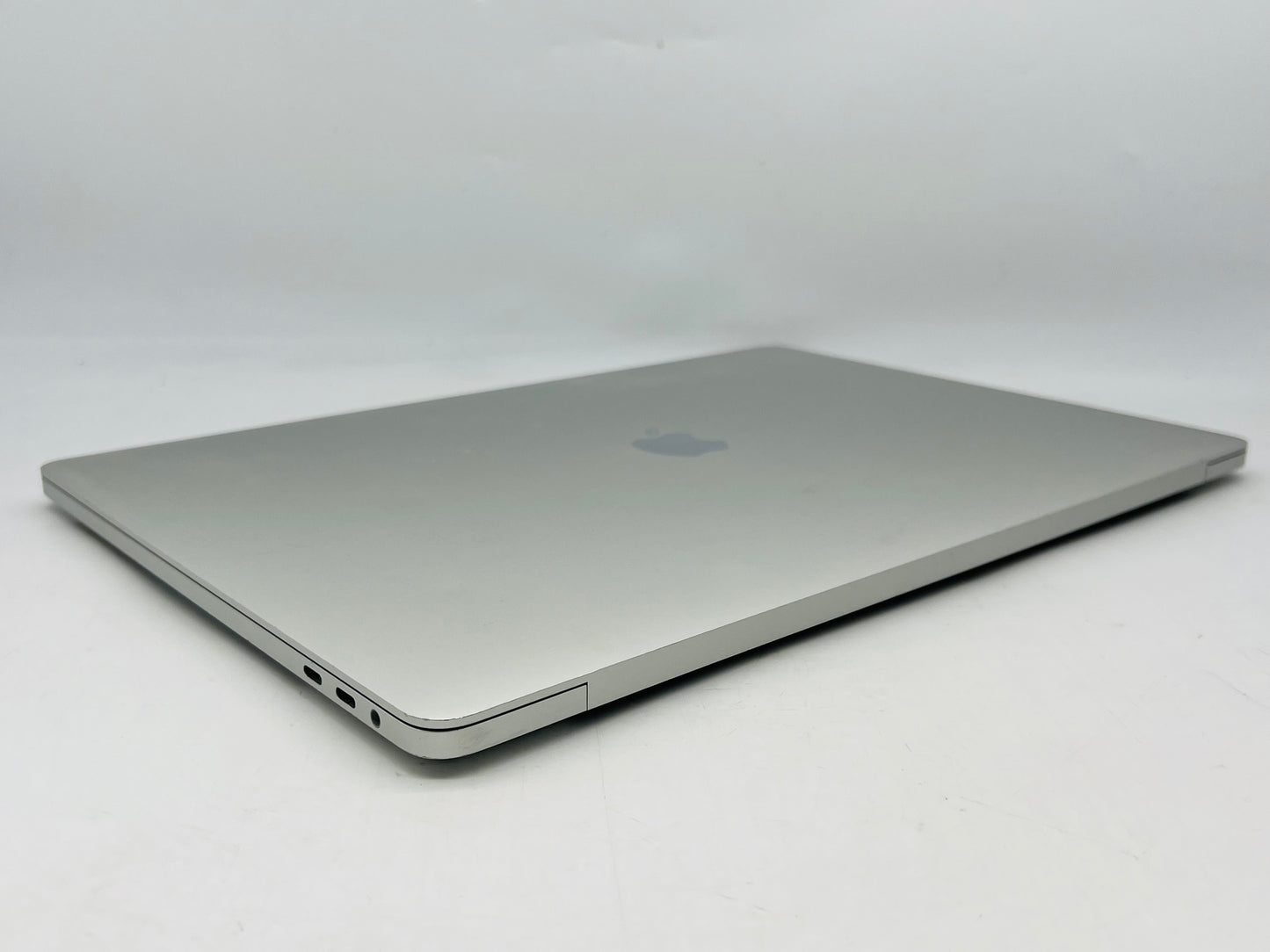 Apple 2019 MacBook Pro 16 in 2.4GHz i9 32GB RAM 1TB SSD RP5500M 8GB - Very Good