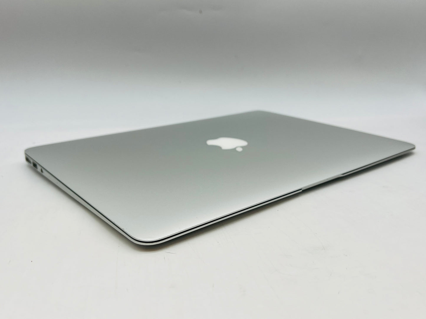Apple 2015 MacBook Air Retina 1.6GHz i5 8GB RAM 256GB SSD IHG6000 - Very good