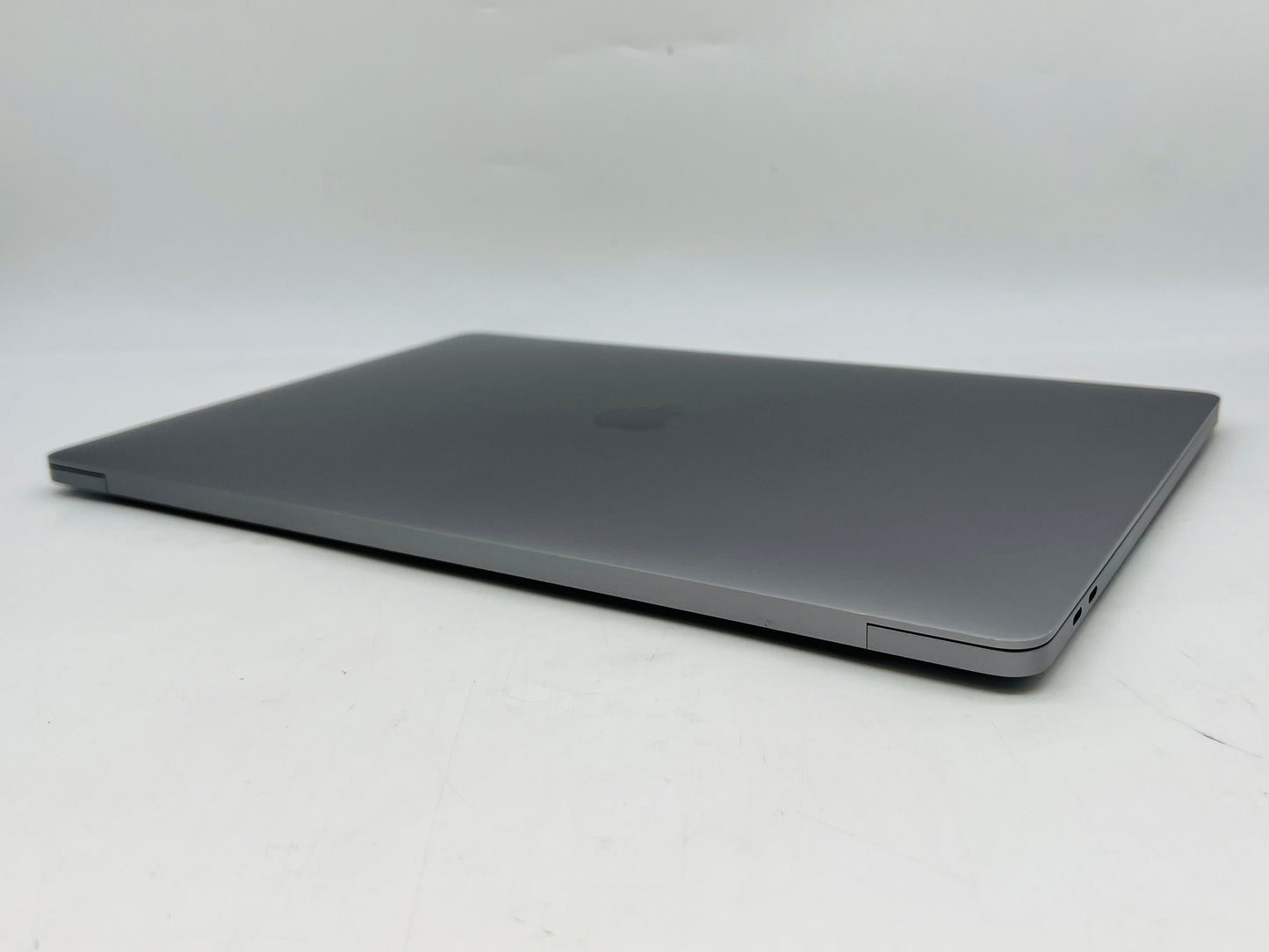 Apple 2019 MacBook Pro 16" 2.4GHz i9 64GB RAM 1TB SSD RP5600M 8GB - Very good