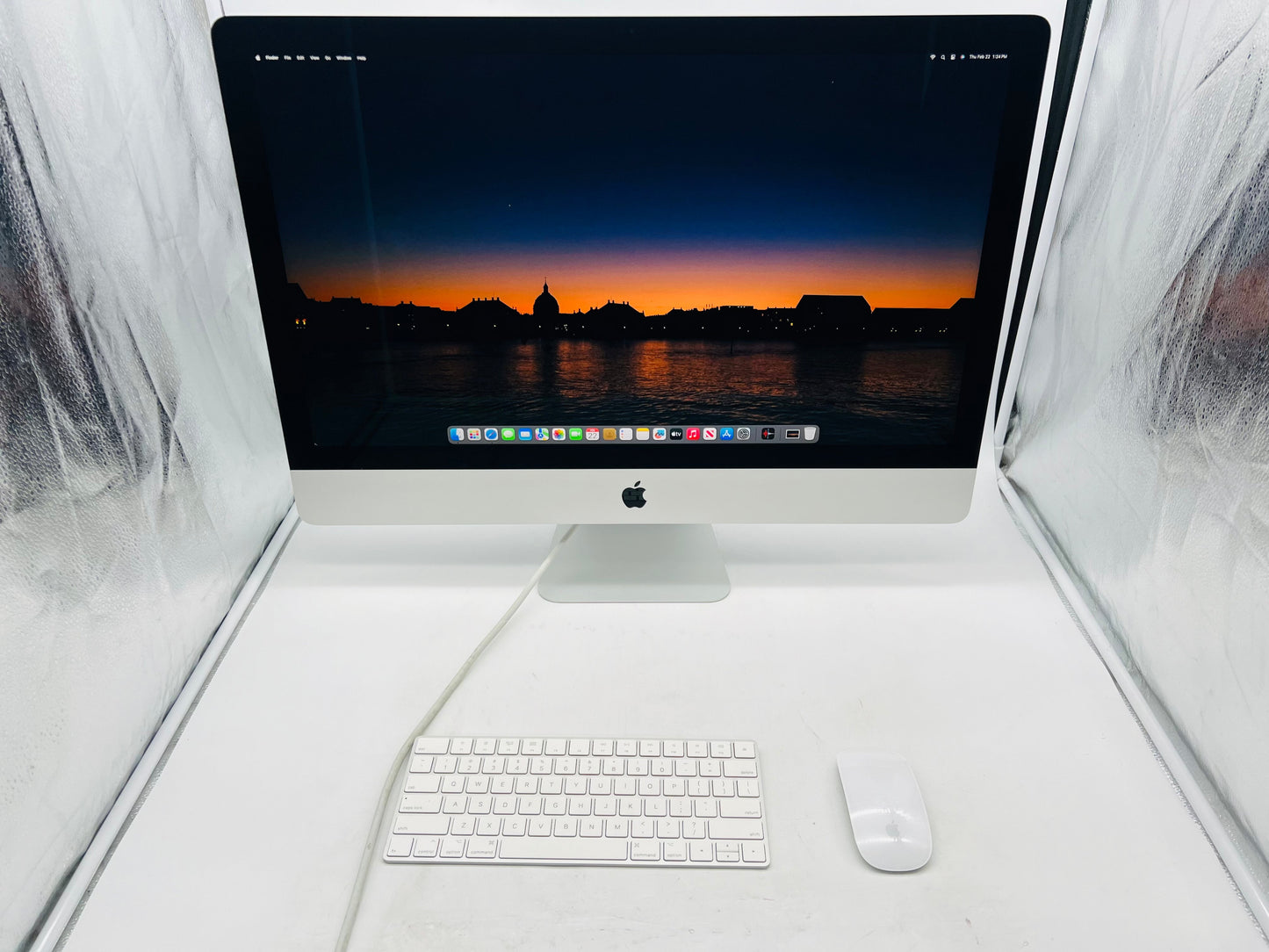 Apple 2020 iMac 27" 5K 3.8GHz 8-Core i7 16GB RAM 512GB SSD RP5500XT 8GB Excellent