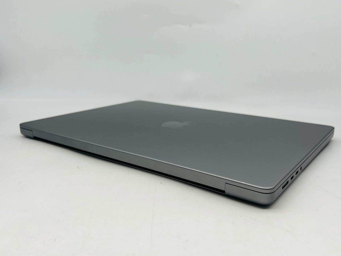 Apple 2023 MacBook Pro 16" M2 Max (38-Core GPU) 64GB RAM 4TB SSD - Excellent