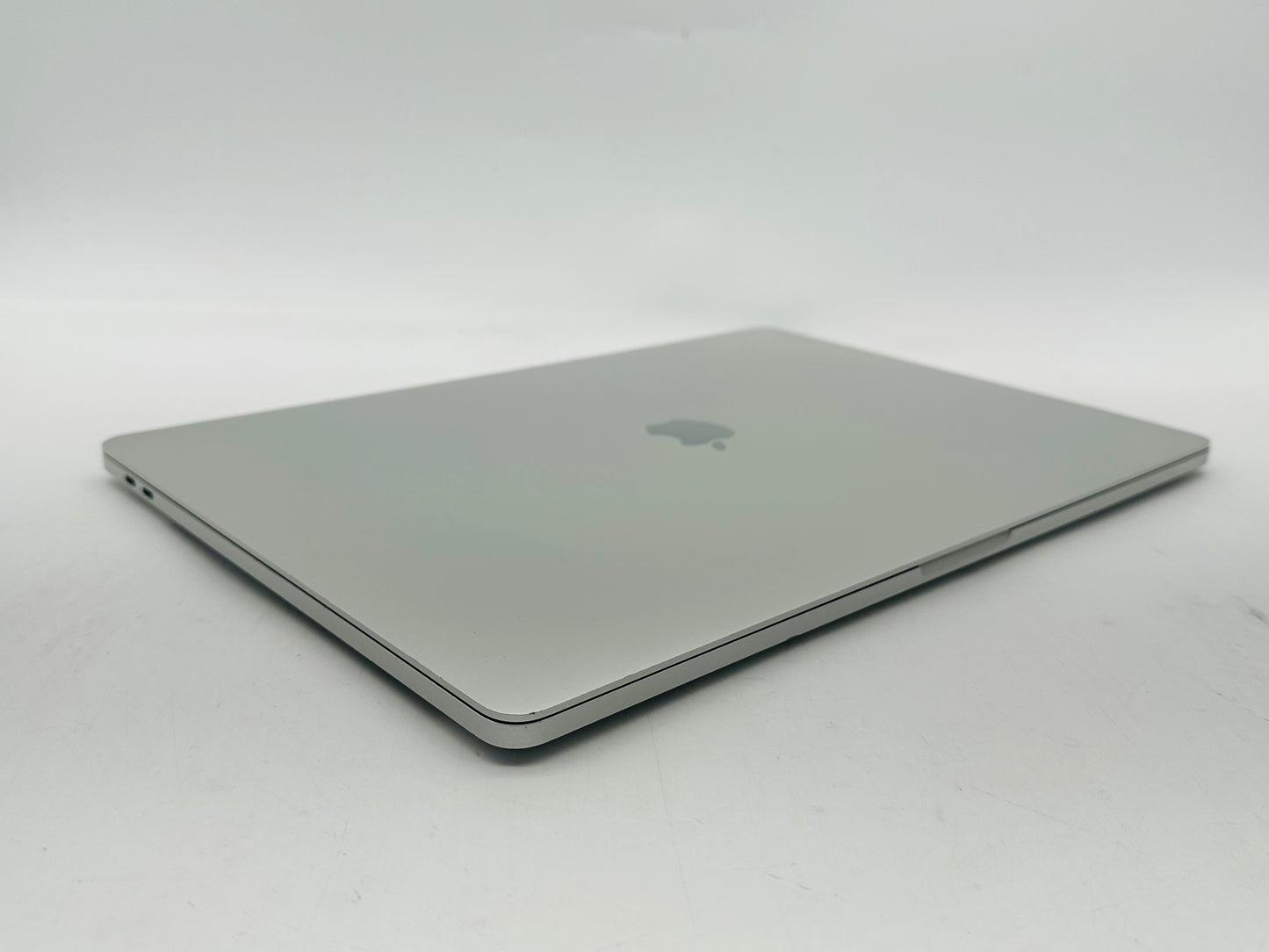 Apple 2019 MacBook Pro 16" 2.3GHz i9 16GB RAM 1TB SSD RP5500M 4GB AC+  Very Good