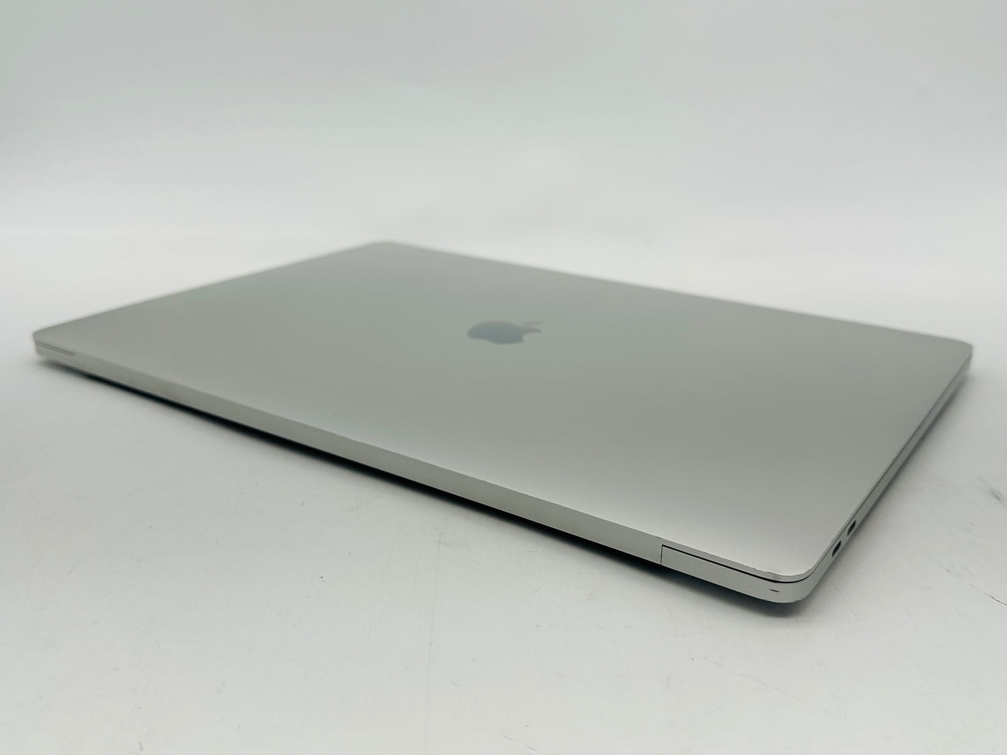 Apple 2019 MacBook Pro 16" 2.3GHz i9 16GB RAM 1TB SSD RP5500M 4GB AC+  Very Good