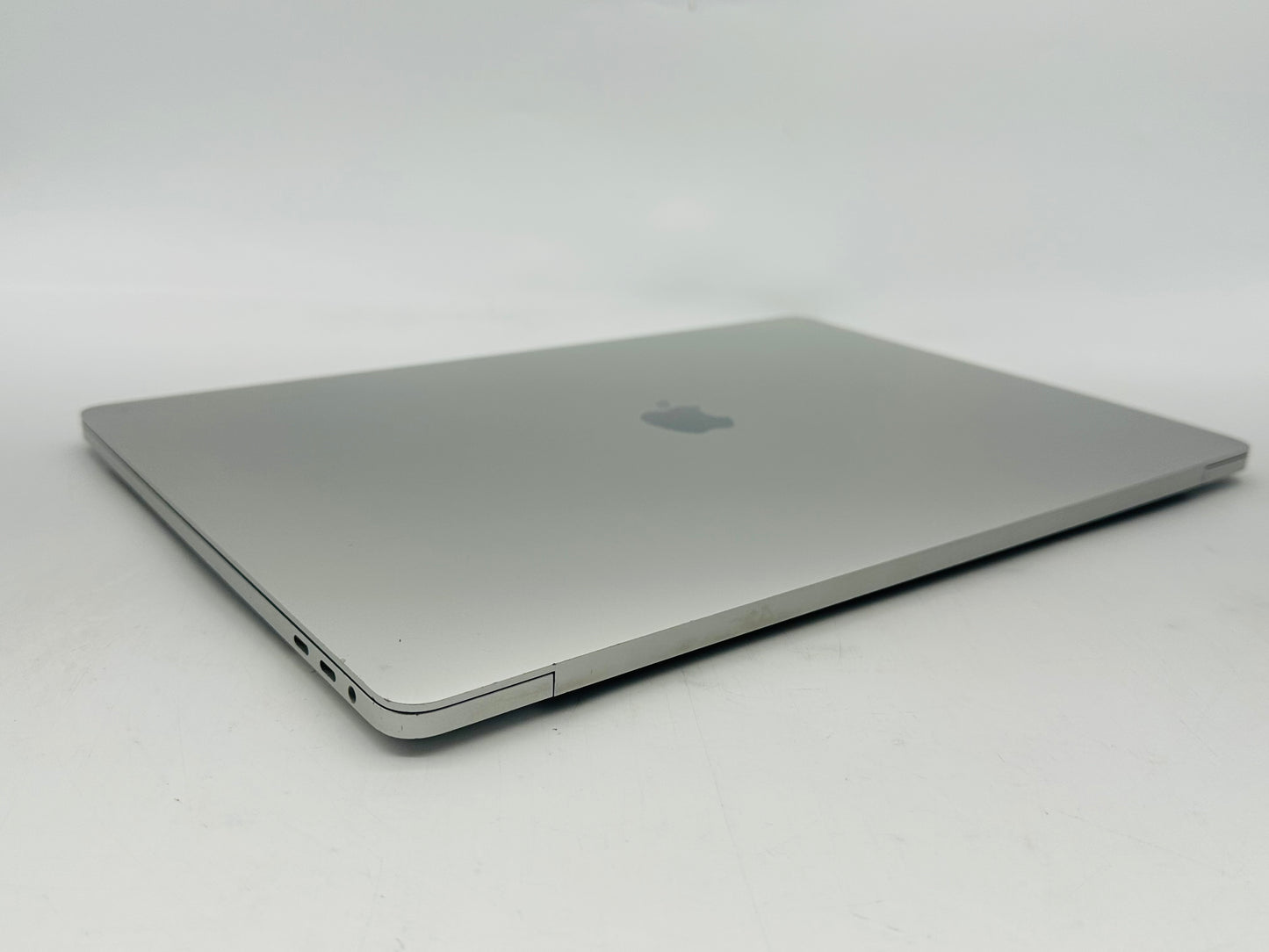 Apple 2019 MacBook Pro 16" 2.3GHz i9 16GB RAM 1TB SSD RP5500M 4GB AC+  Very Good