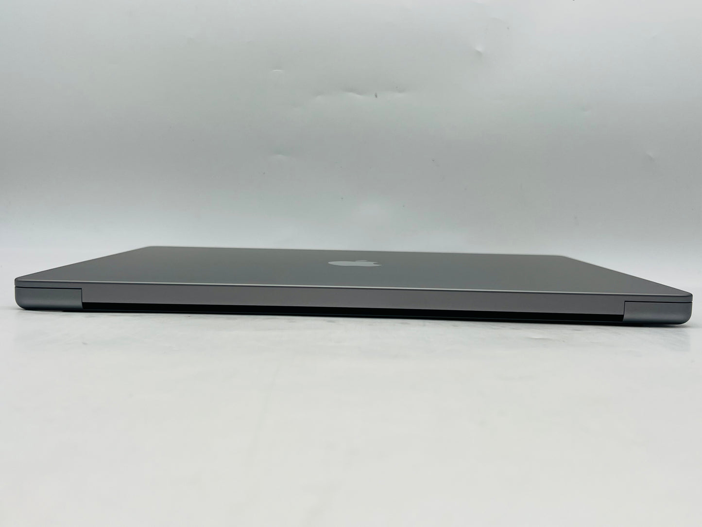 Apple 2021 MacBook Pro 16" M1 MAX (32-Core GPU) 32GB RAM RAM 2TB AC+ - Very Good