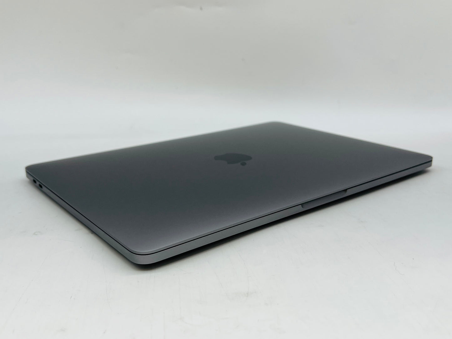 Apple 2020 MacBook pro 13" M1 (8-Core GPU) 8GB RAM 256GB SSD AC+ - Excellent