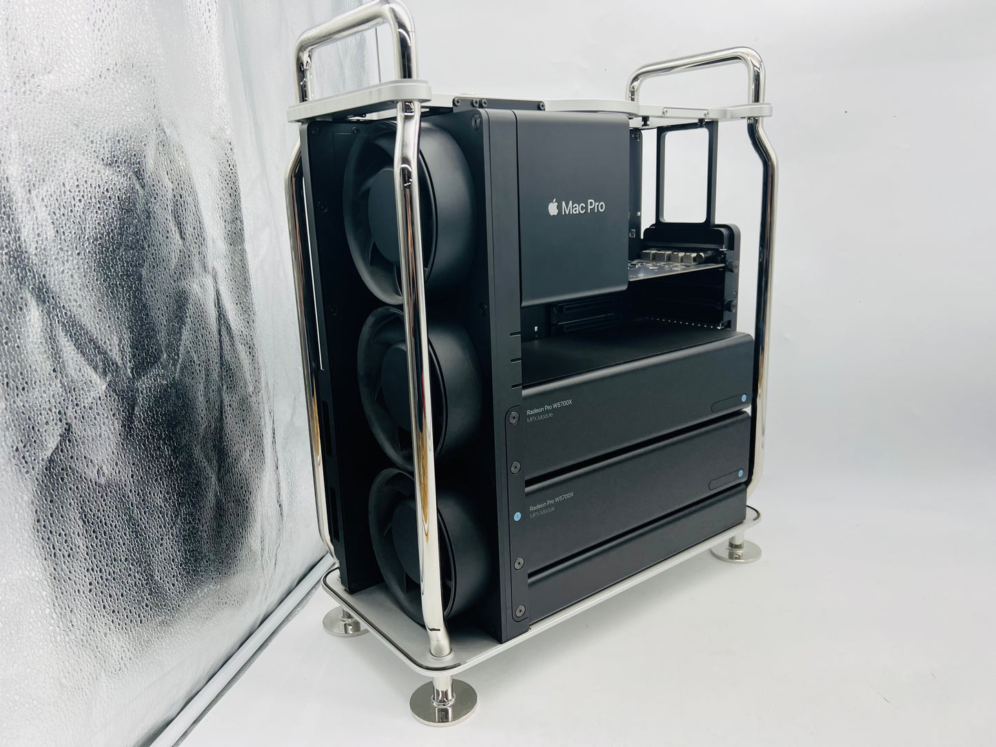 Apple 2019 Mac Pro 3.2GHz 16-Core Xeon W 32GB RAM 1TB SSD 2x RP W5700X 16GB