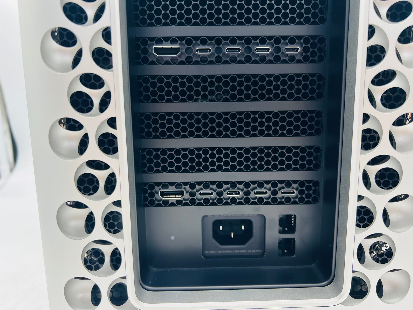 Apple 2019 Mac Pro 3.2GHz 16-Core Xeon W 32GB RAM 1TB SSD 2x RP W5700X 16GB