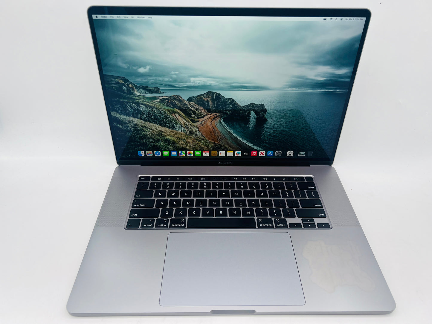 Apple 2019 MacBook Pro 16" 2.4GHz i9 32GB RAM 1TB SSD RP5500M 8GB - Very good