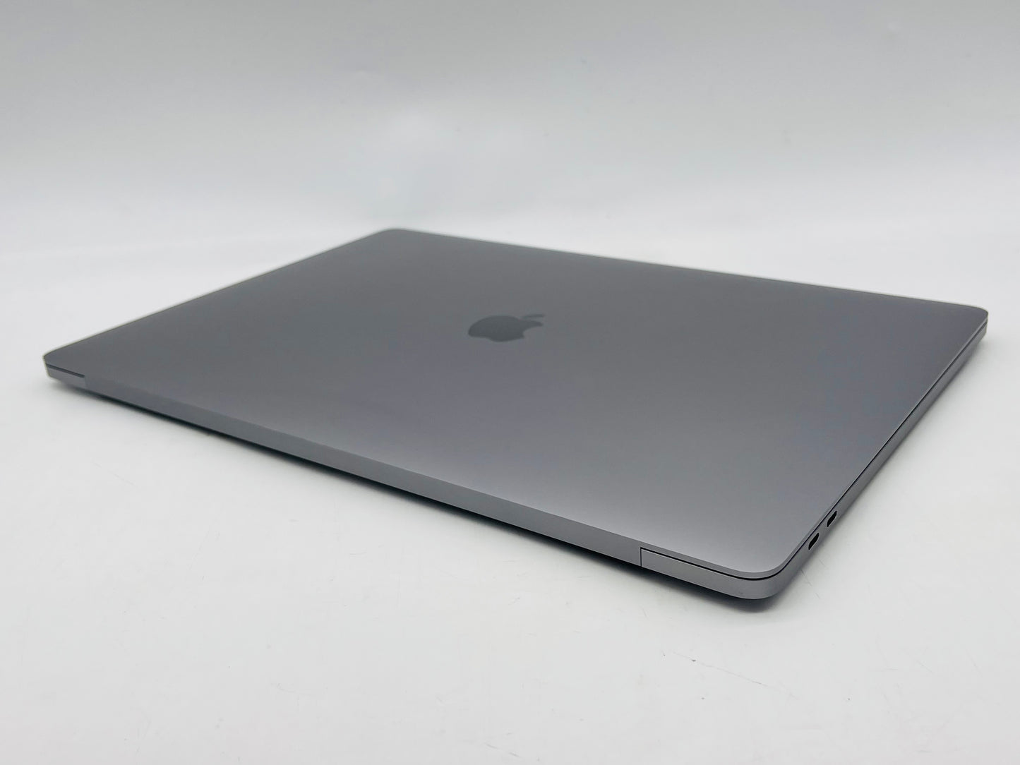 Apple 2019 MacBook Pro 16 in 2.4GHz i9 32GB RAM 2TB SSD RP5500M 8GB - Very Good
