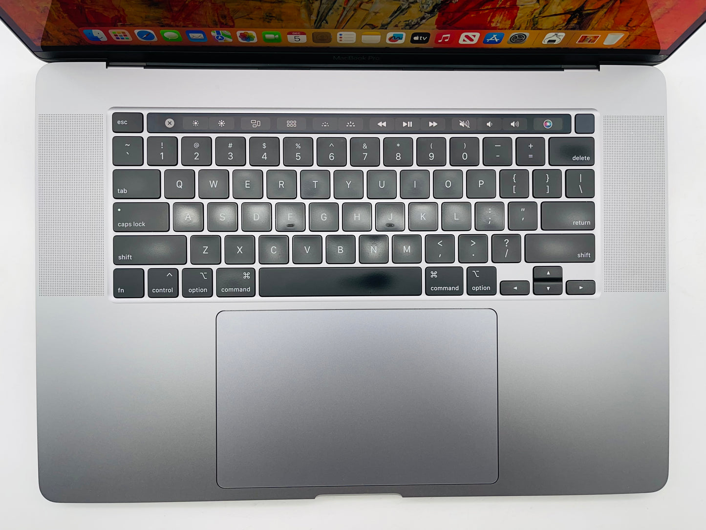 Apple 2019 MacBook Pro 16 in 2.3GHz i9 16GB RAM 1TB SSD RP5500M 4GB AC+ - Good