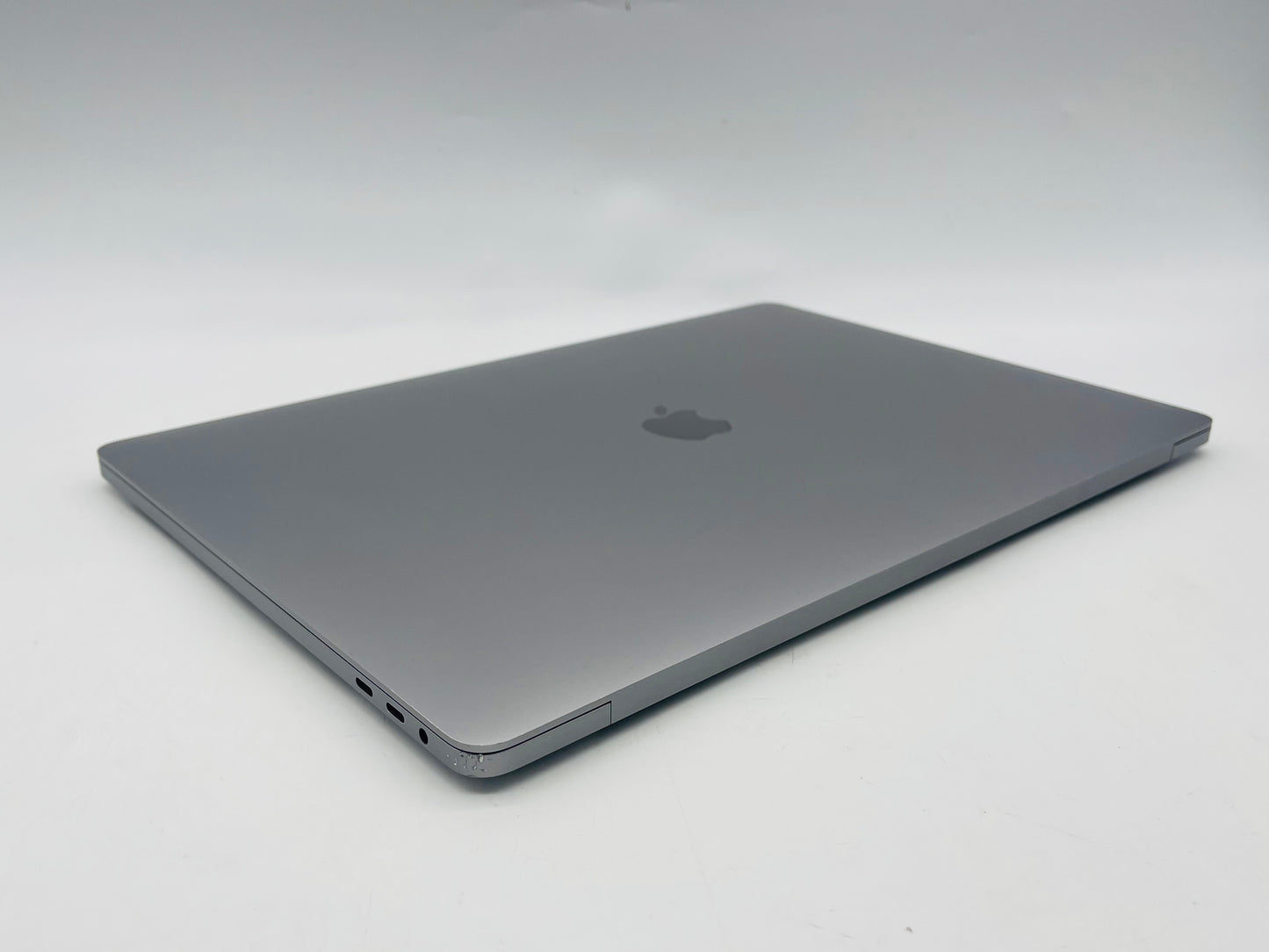 Apple 2019 MacBook Pro 16 in 2.3GHz i9 16GB RAM 1TB SSD RP5500M 4GB - Very Good