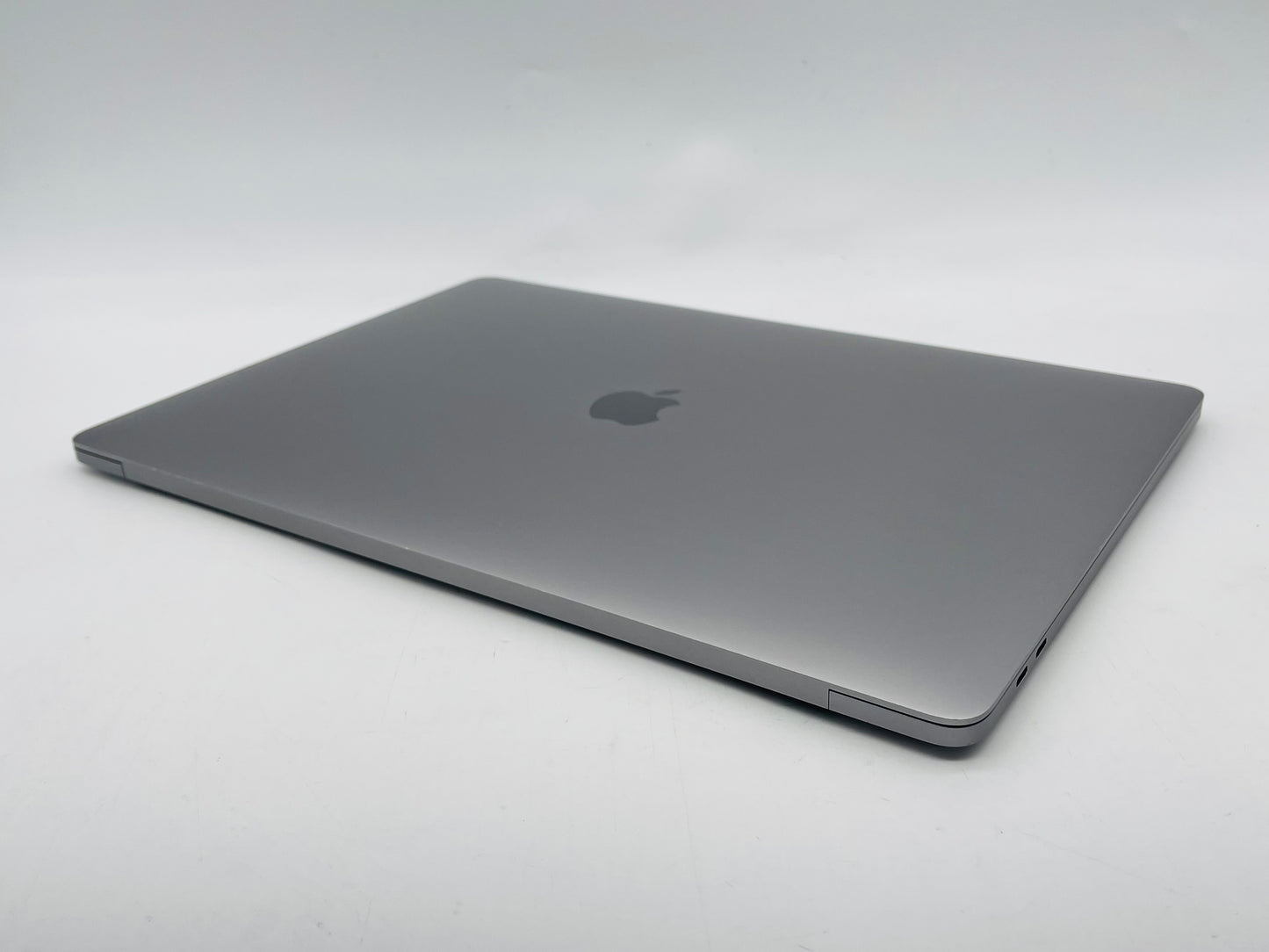 Apple 2019 MacBook Pro 15 in 2.4GHz i9 32GB RAM 512GB SSD RP560X 4GB - Very Good