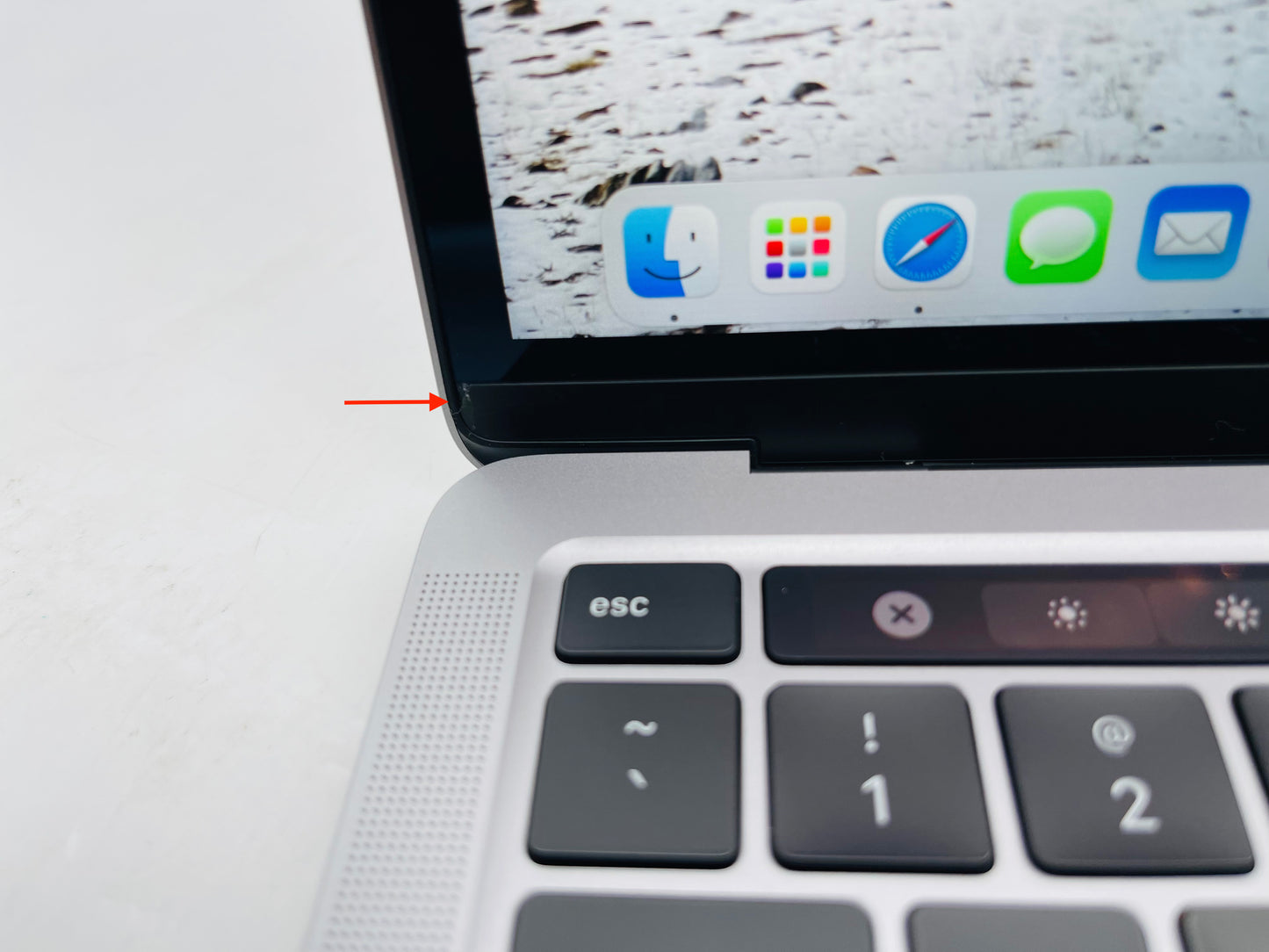 Apple 2020 MacBook Pro 13" M1 (8-Core GPU) 8GB RAM 256GB SSD AC+ - Very Good