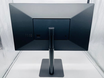 LG 27MD5KLB-B 27” UltraFine 5K IPS Monitor with Thunderbolt 3-macOS Compatible