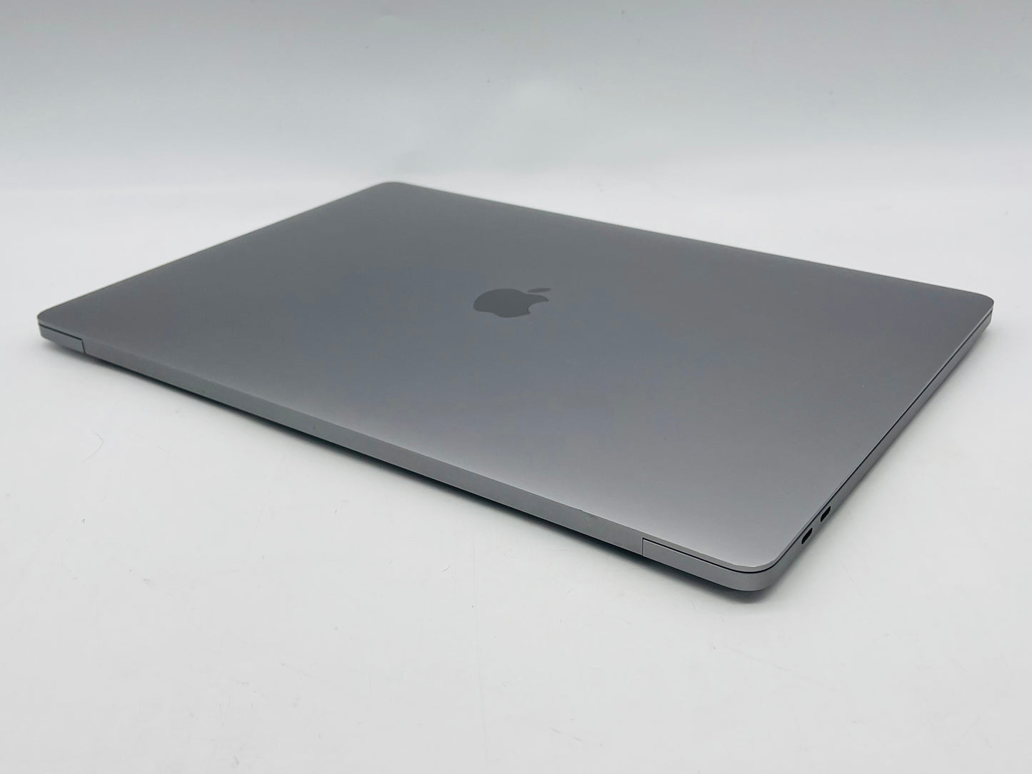 Apple 2019 MacBook Pro 16" 2.6GHz  i7 32GB RAM 2TB SSD RP5500M 4GB - Very Good