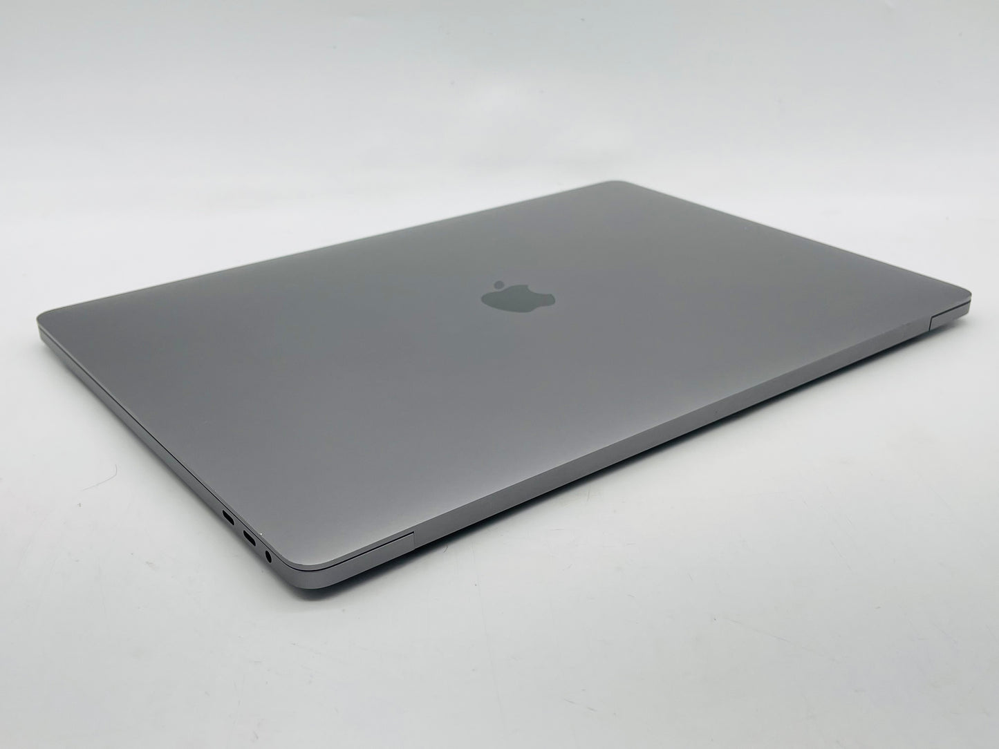 Apple 2019 MacBook Pro 16" 2.6GHz  i7 32GB RAM 2TB SSD RP5500M 4GB - Very Good