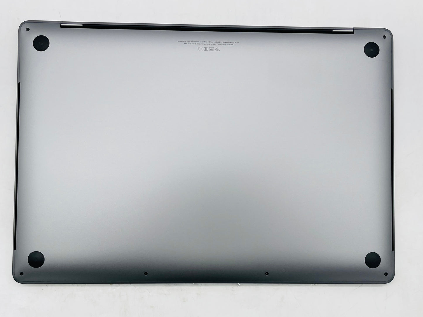 Apple 2019 MacBook Pro 16" 2.6GHz  i7 32GB RAM 2TB SSD RP5500M 4GB - Very Good