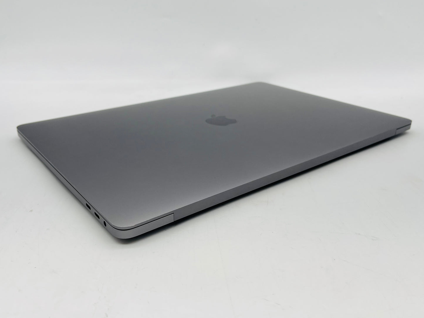 Apple 2019 MacBook Pro 16" 2.4GHz i9 32GB RAM 1TB SSD RP5500M 4GB - Very Good