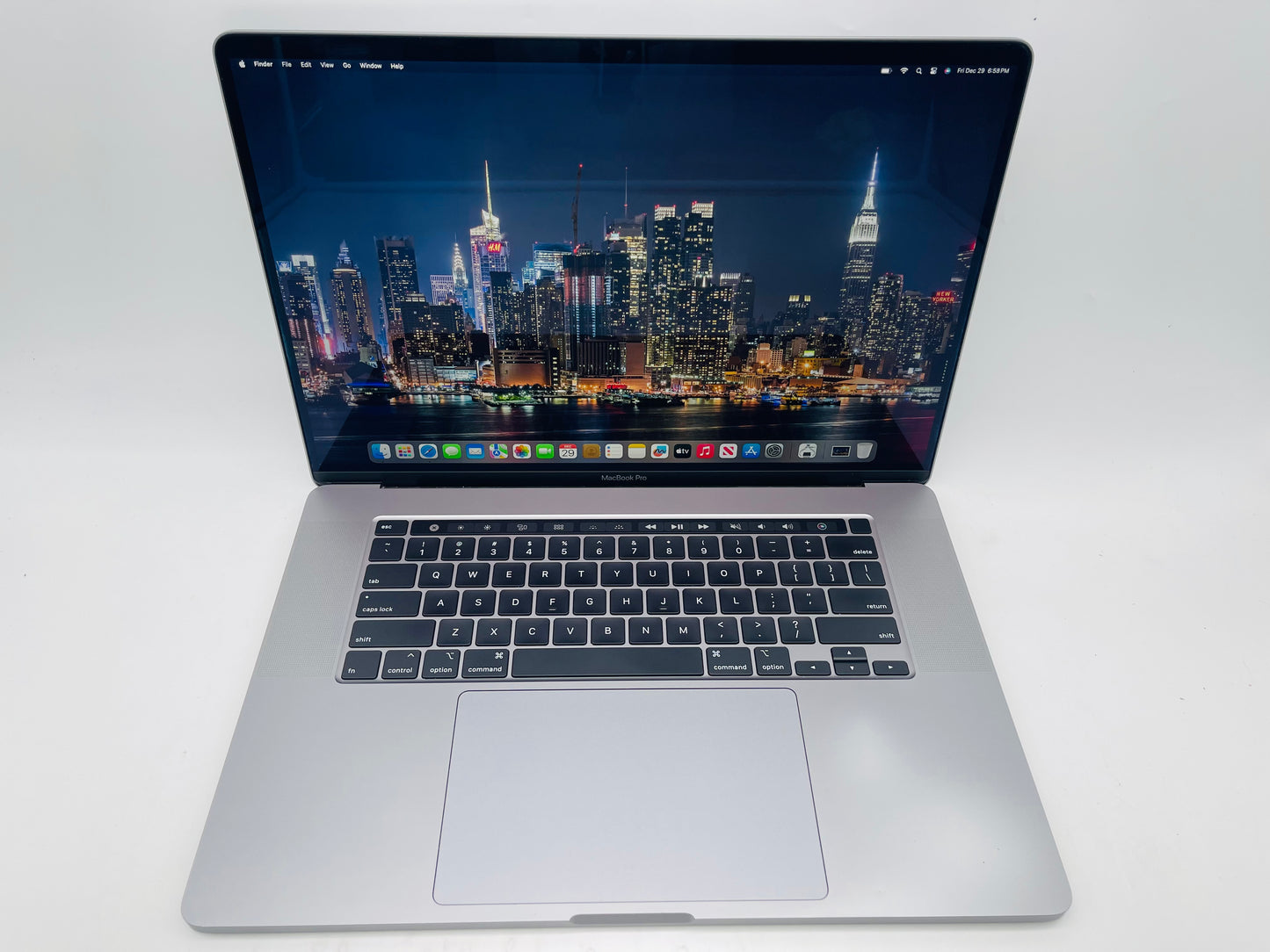 Apple 2019 MacBook Pro 16" 2.4GHz i9 64GB RAM 512GB RP5500M 8GB AC+ - Very Good