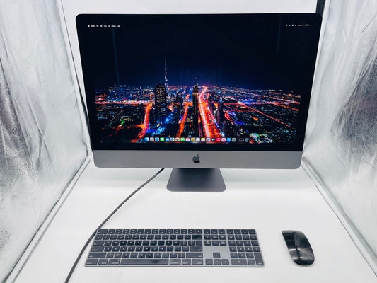 Apple 2017 iMac Pro 2.5GHz 14-Core Xeon 64GB RAM 4TB SSD Vega 56 8GB - Excellent