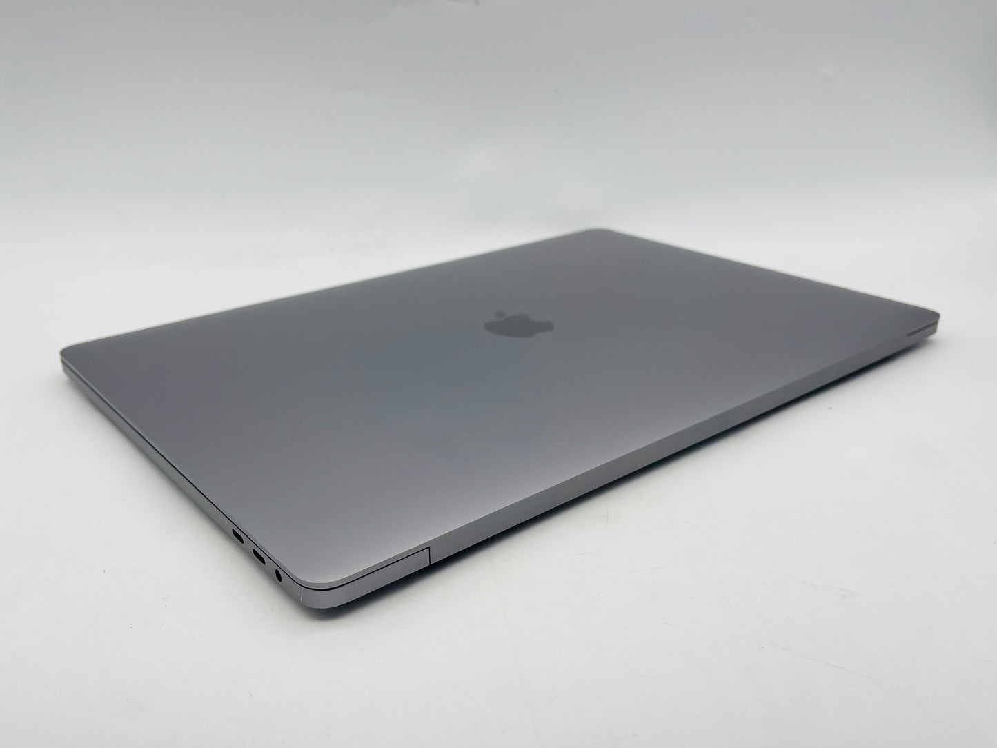 Apple 2019 MacBook Pro 16" 2.6GHz i7 16GB RAM 512GB RP5300M - Very Good 4 Cycles