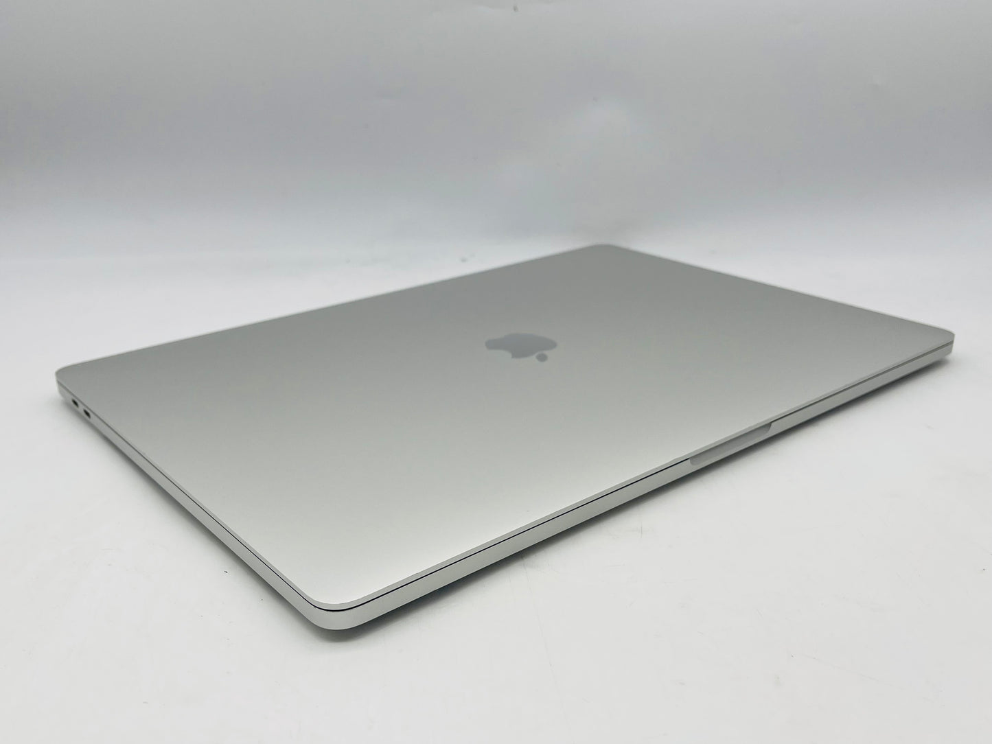 Apple 2019 MacBook Pro 16 in TB 2.6GHz i7 16GB RAM 512GB SSD RP5300M 4GB - Good