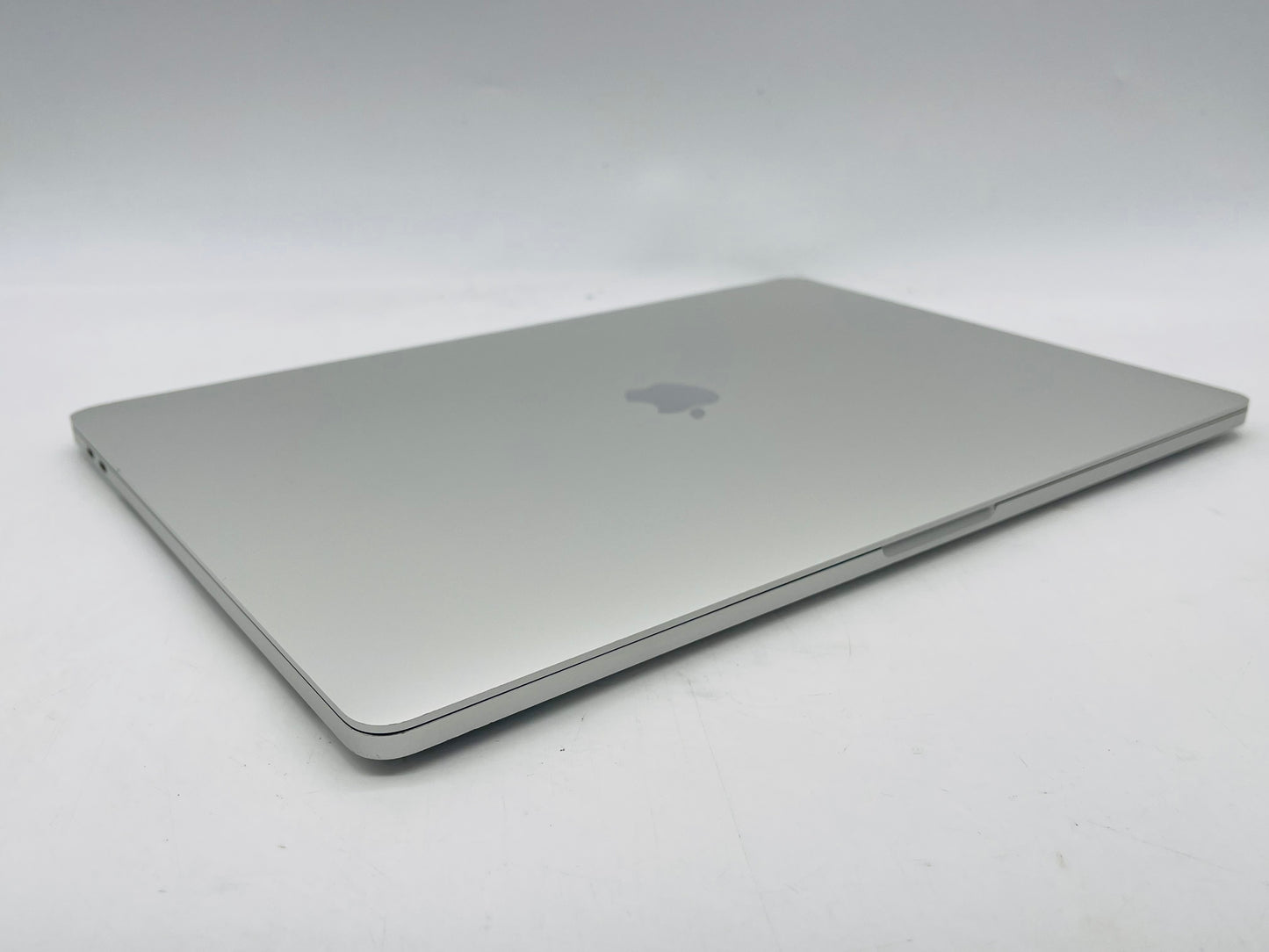 Apple 2019 MacBook Pro 16 in 2.3GHz i9 16GB RAM 1TB SSD RP5500M 4GB - Very Good