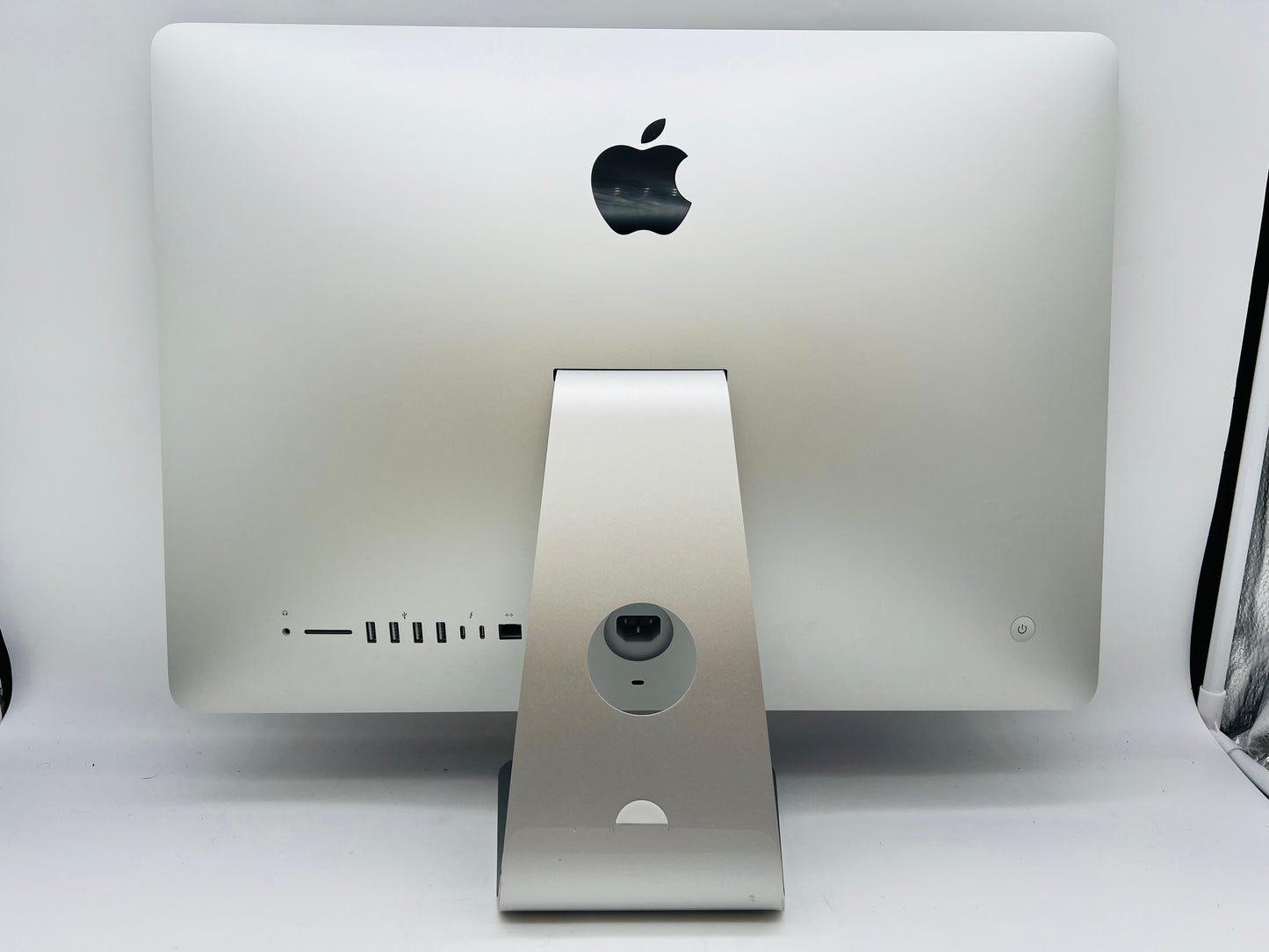 Apple 2017 iMac 21" 2.3GHz i5 8GB RAM 512GB SSD IIPG640 - Very good