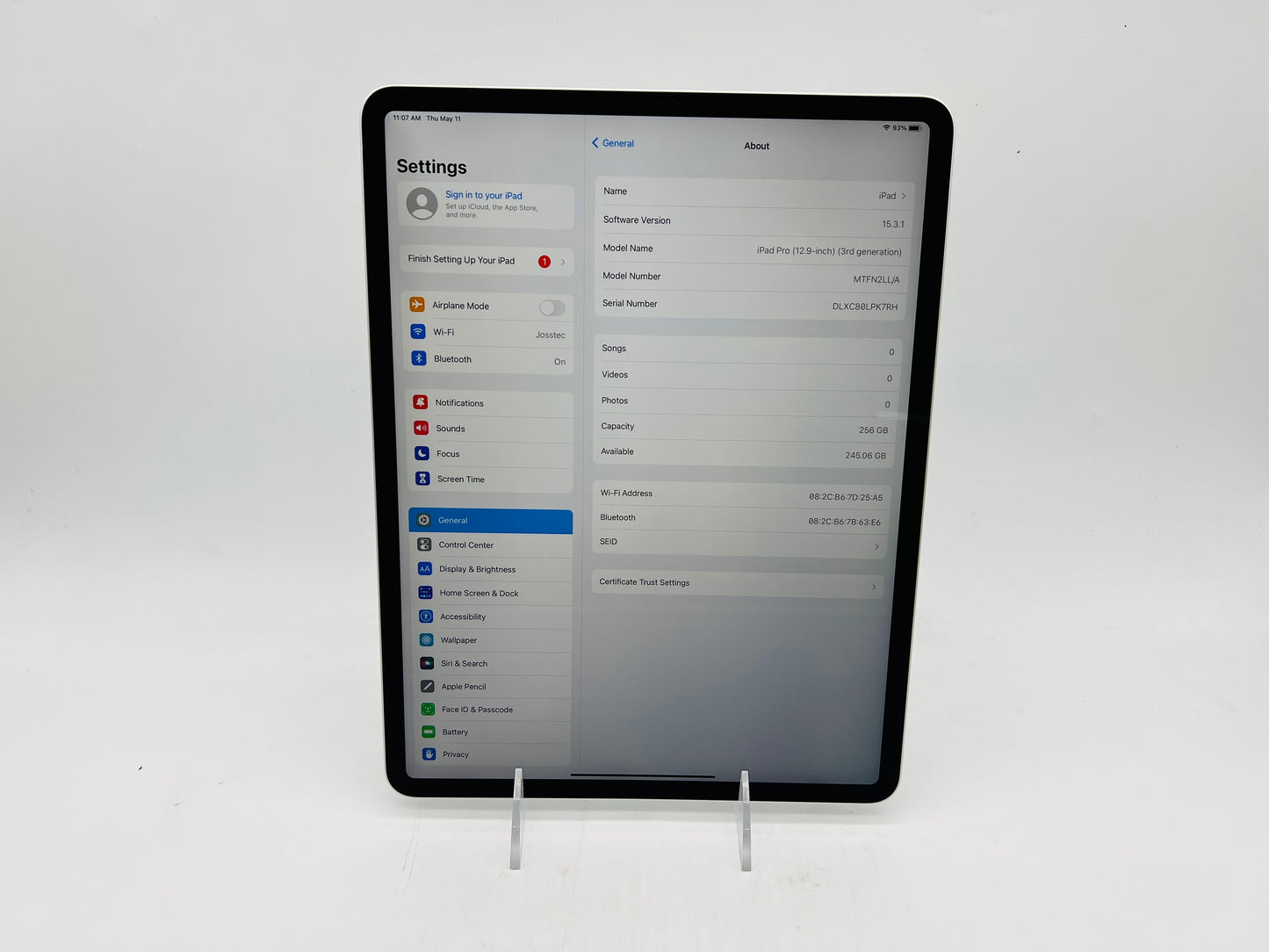 Apple 2018 iPad Pro (12.9-in) (3rd Generation) 256GB Wifi only - Very Good