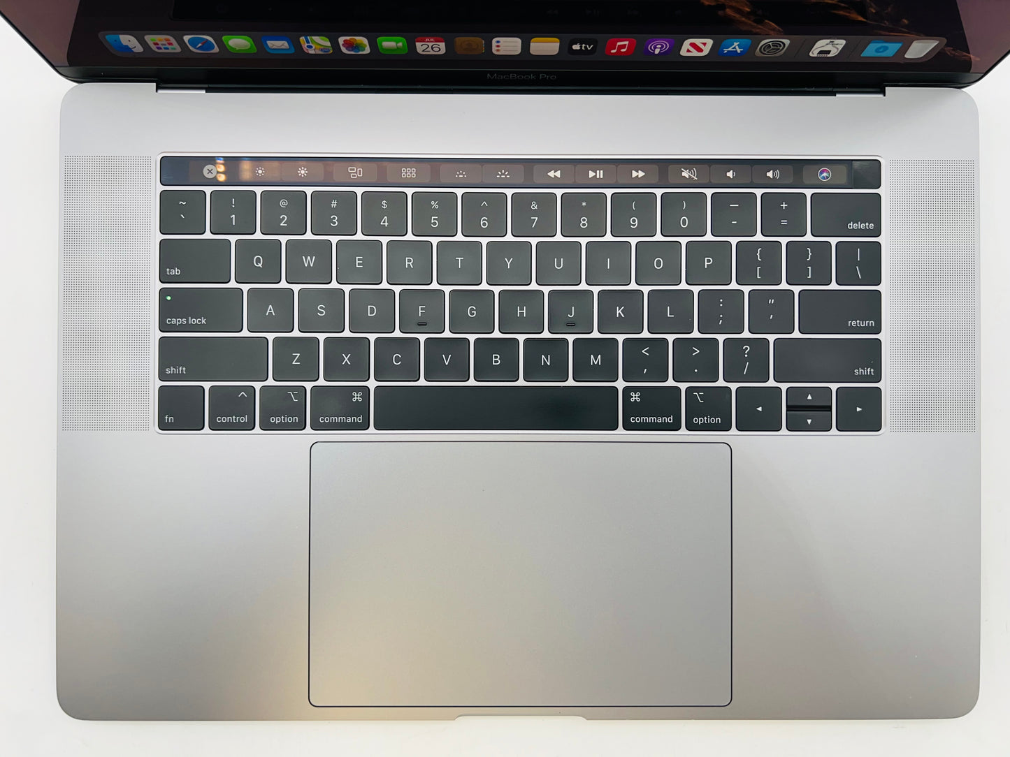 Apple 2019 MacBook Pro 15" TB 2.6GHz i7 16GB RAM 256GB SSD RP555X 4GB Very good