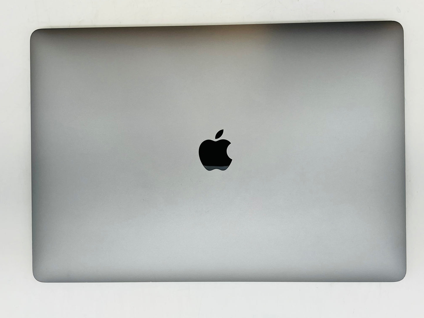 Apple 2019 MacBook Pro 15" TB 2.6GHz i7 16GB RAM 256GB SSD RP555X 4GB Very good