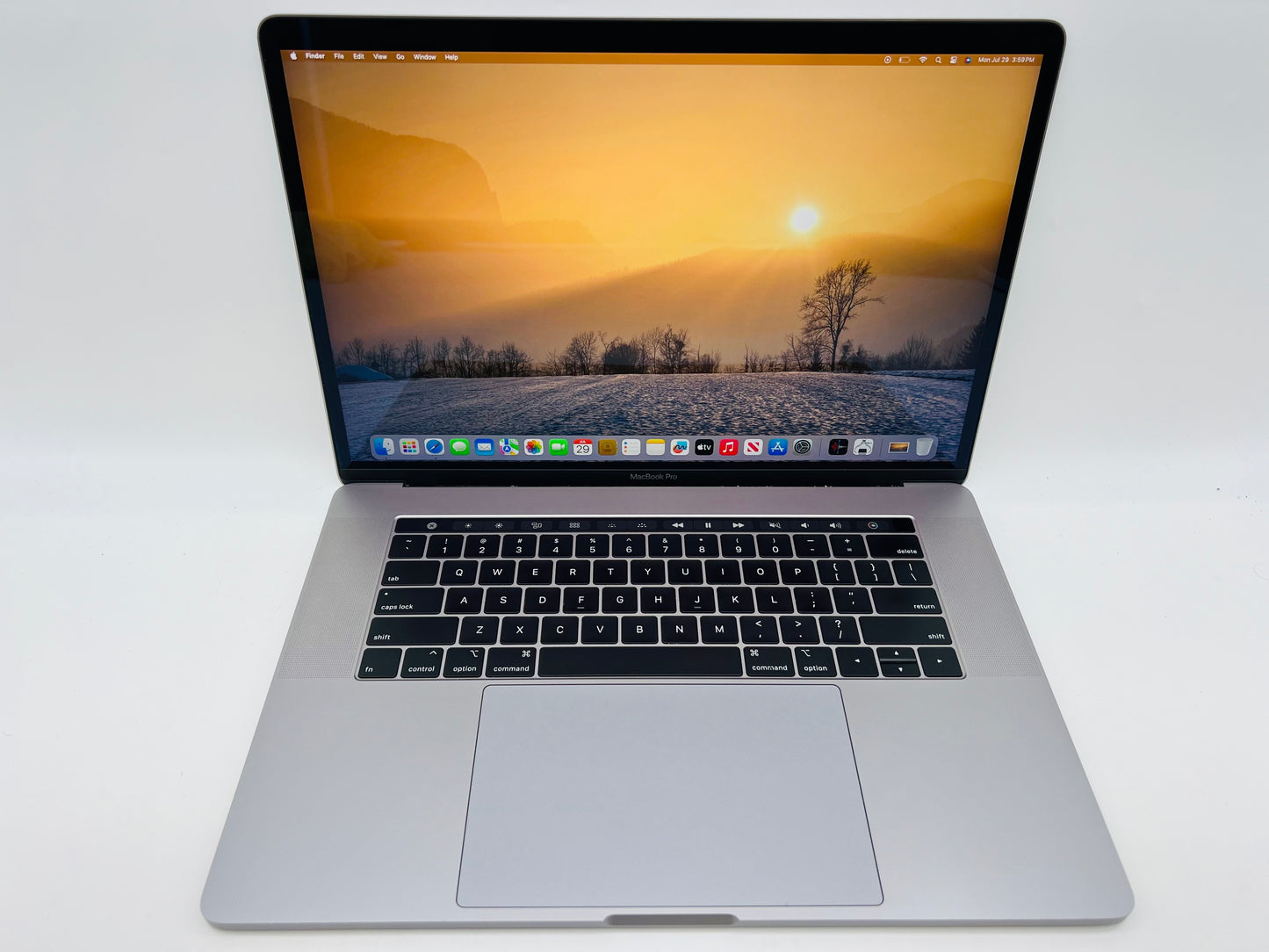 Apple 2018 MacBook Pro 15" TB 2.9GHz i9 32GB RAM 512GB RP560X 4GB - Very good