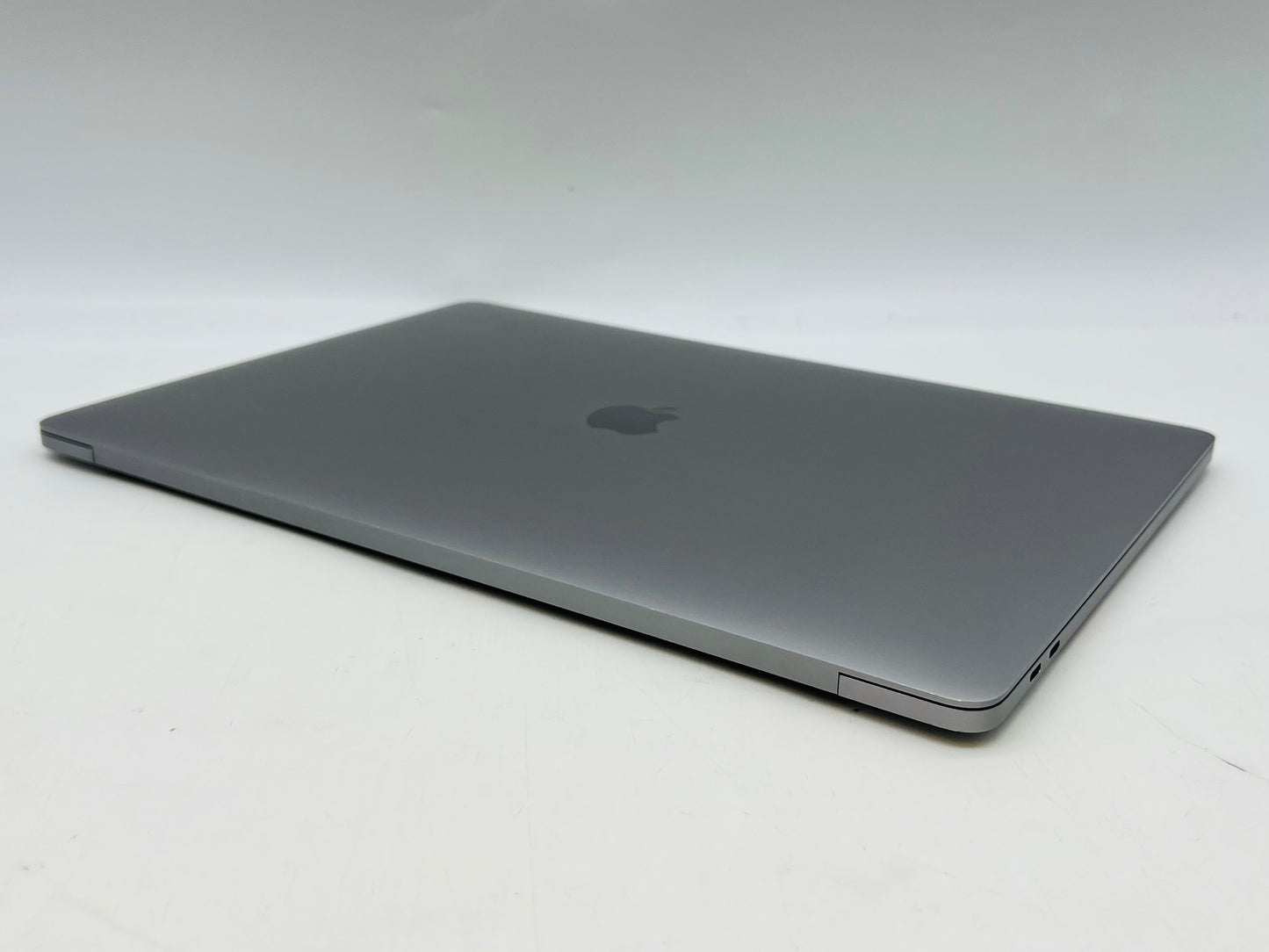 Apple 2018 MacBook Pro 15" TB 2.9GHz i9 32GB RAM 512GB RP560X 4GB - Very good